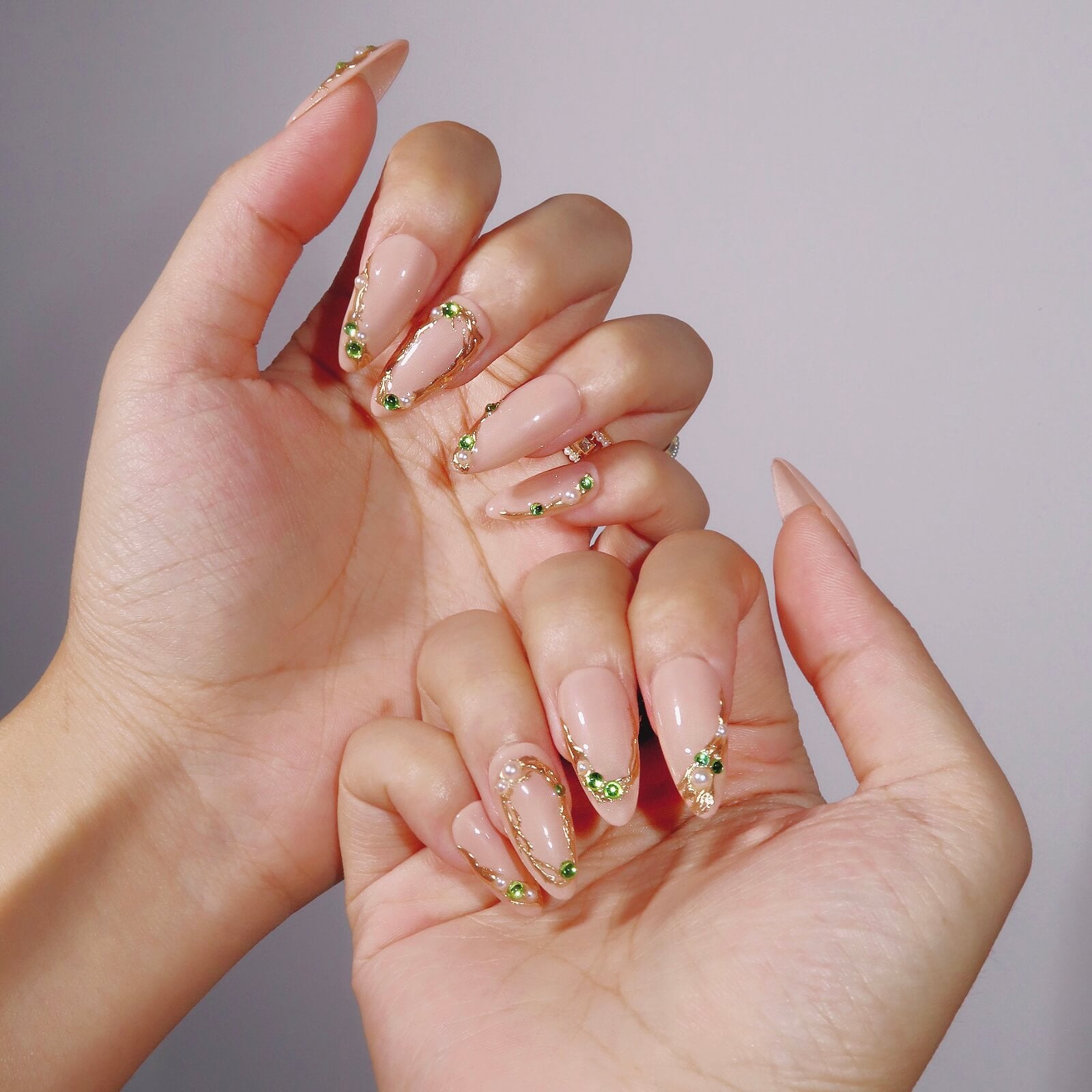 A Touch of Gold - Ersa Nails Nude Gold PressOnNails