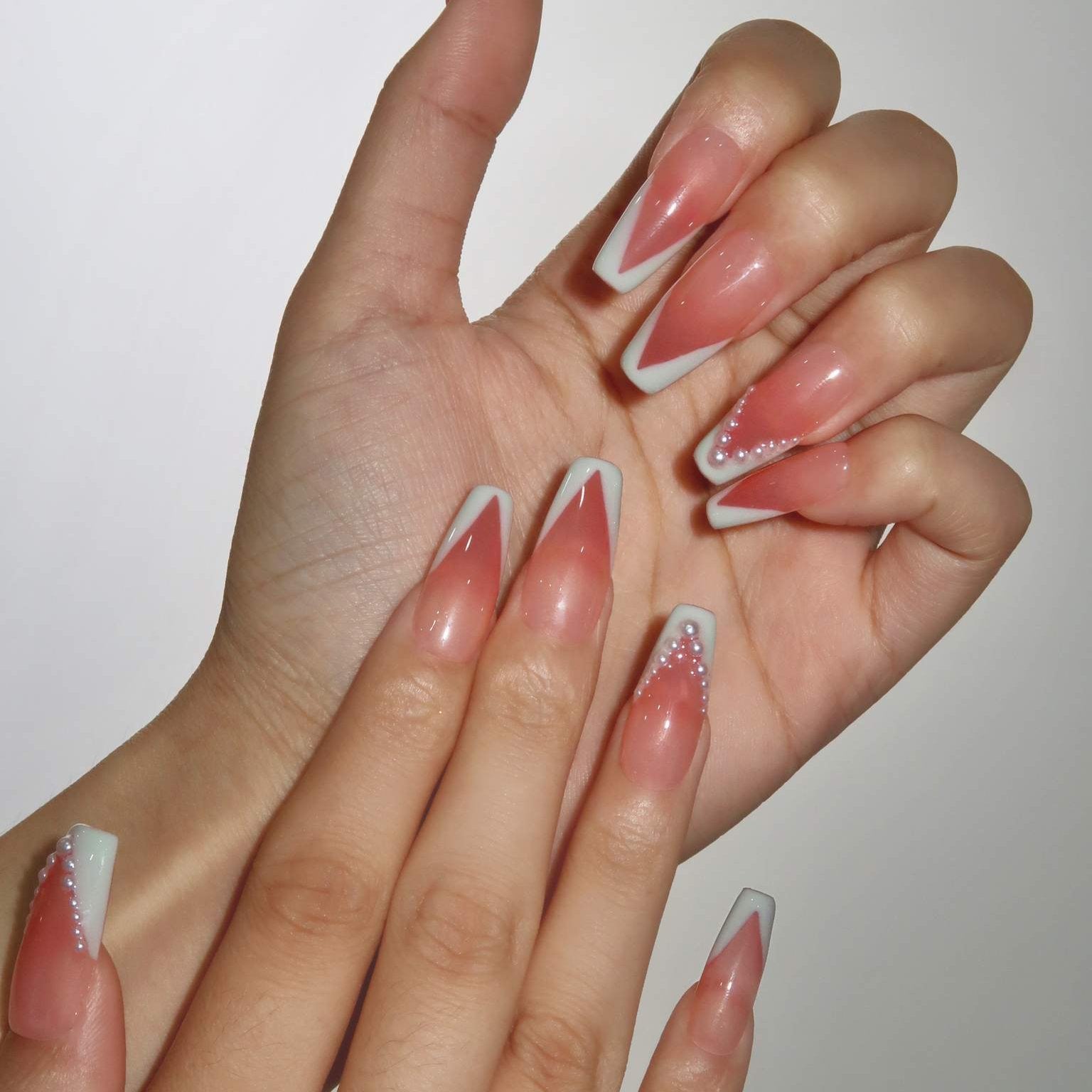 Admiring - Ersa Nails Pink White PressOnNails