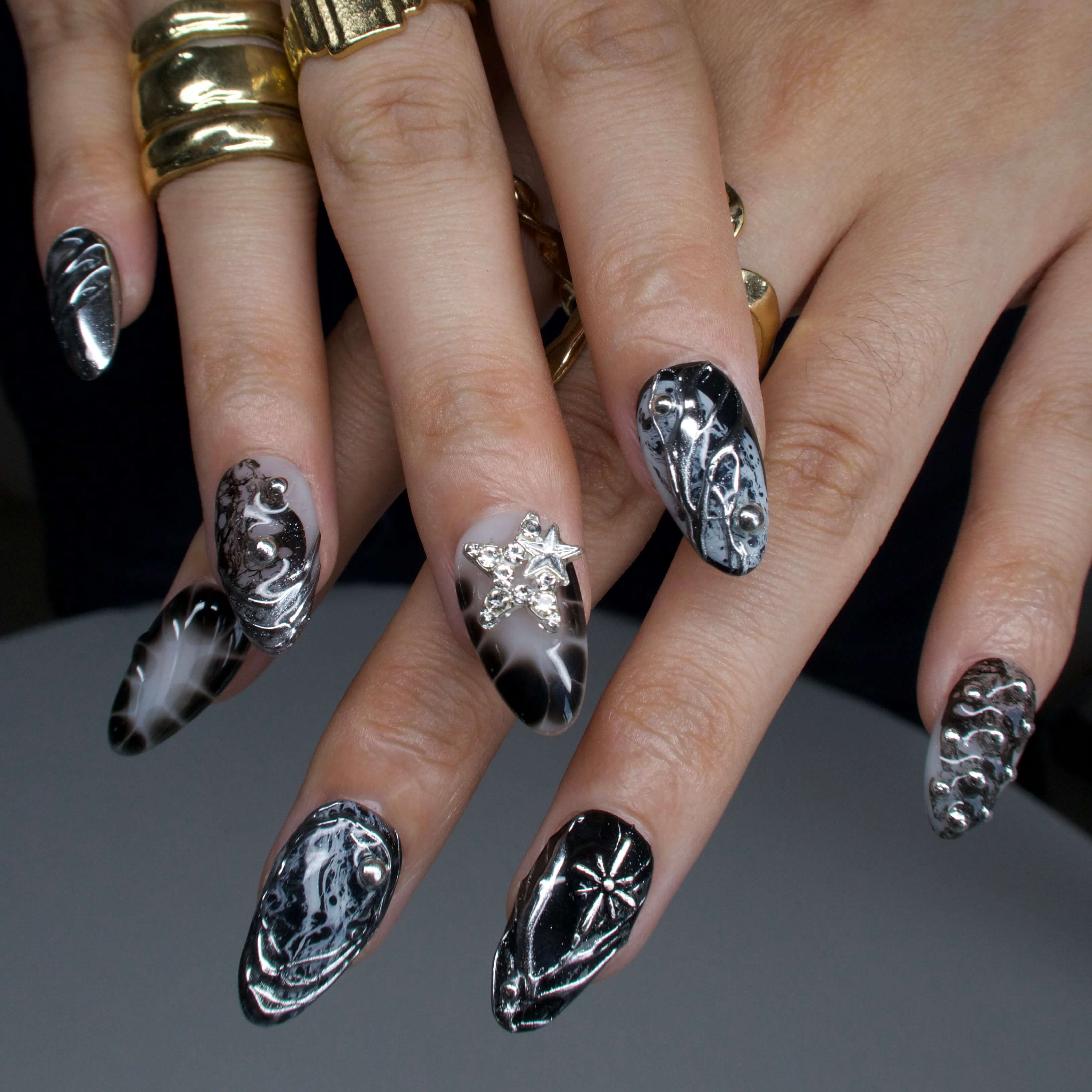 Armageddon - Ersa Nails Black Silver White PressOnNails