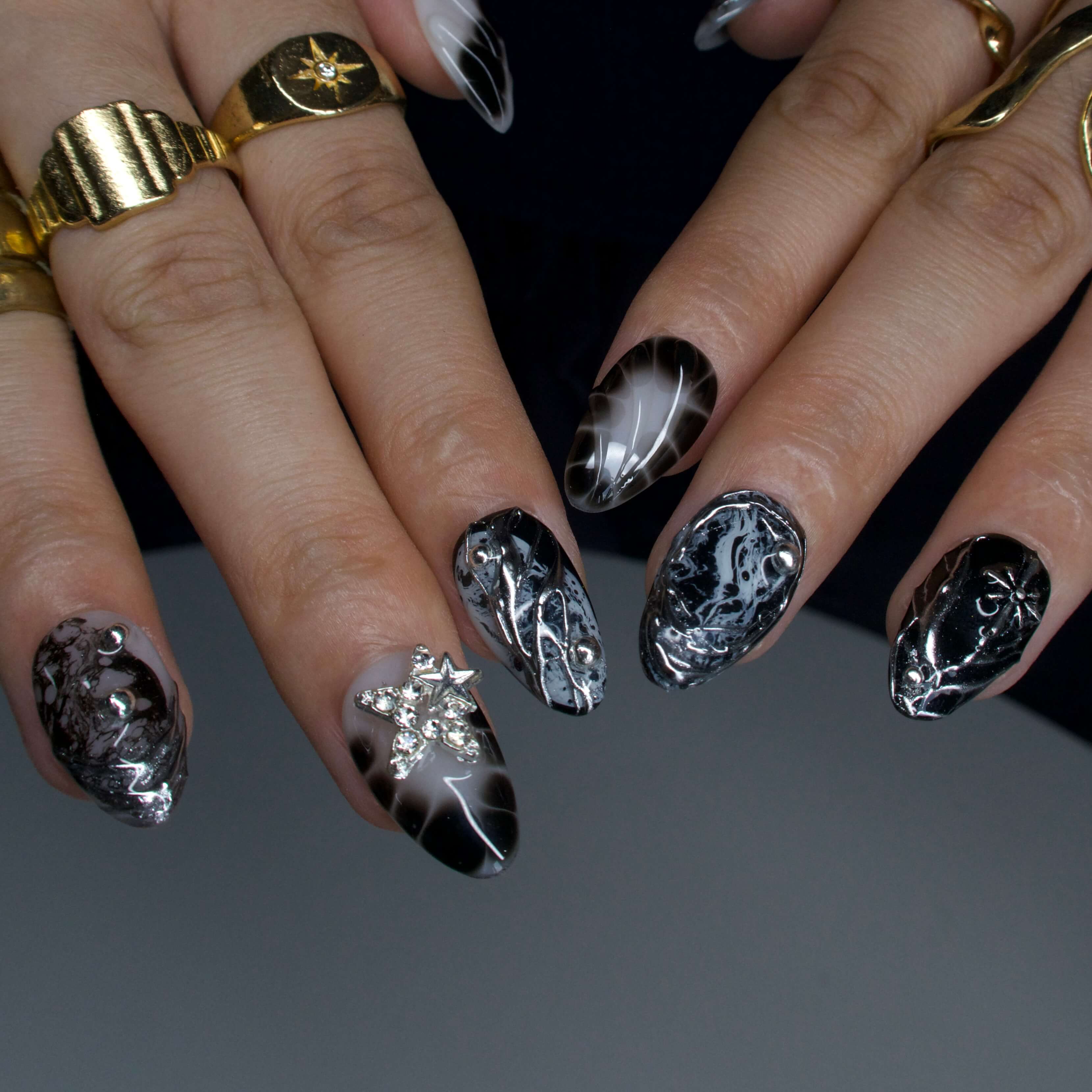 Armageddon - Ersa Nails Black Silver White PressOnNails