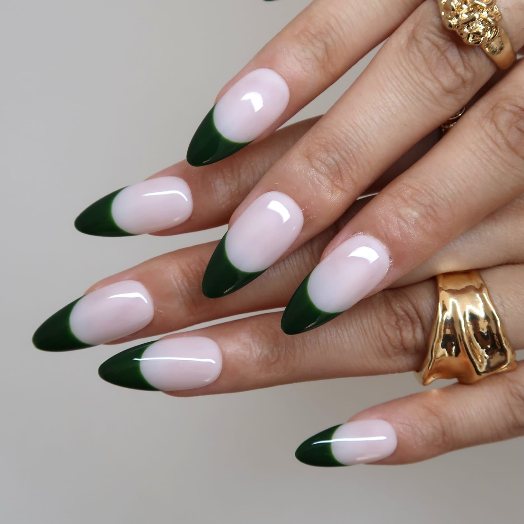 Bare_Essence_-_ErsaNails_PressOnNails_2.jpg