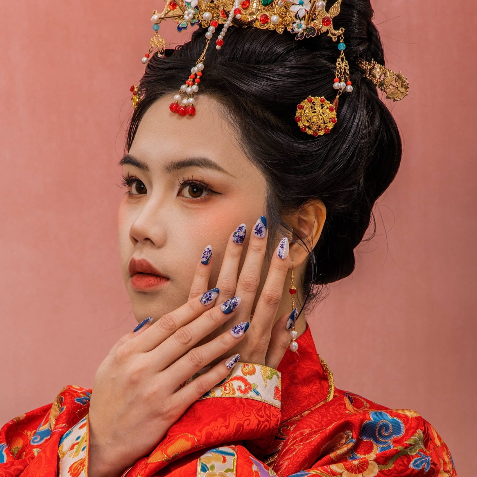 Beautified_-_ErsaNails_PressOnNails_1.jpg