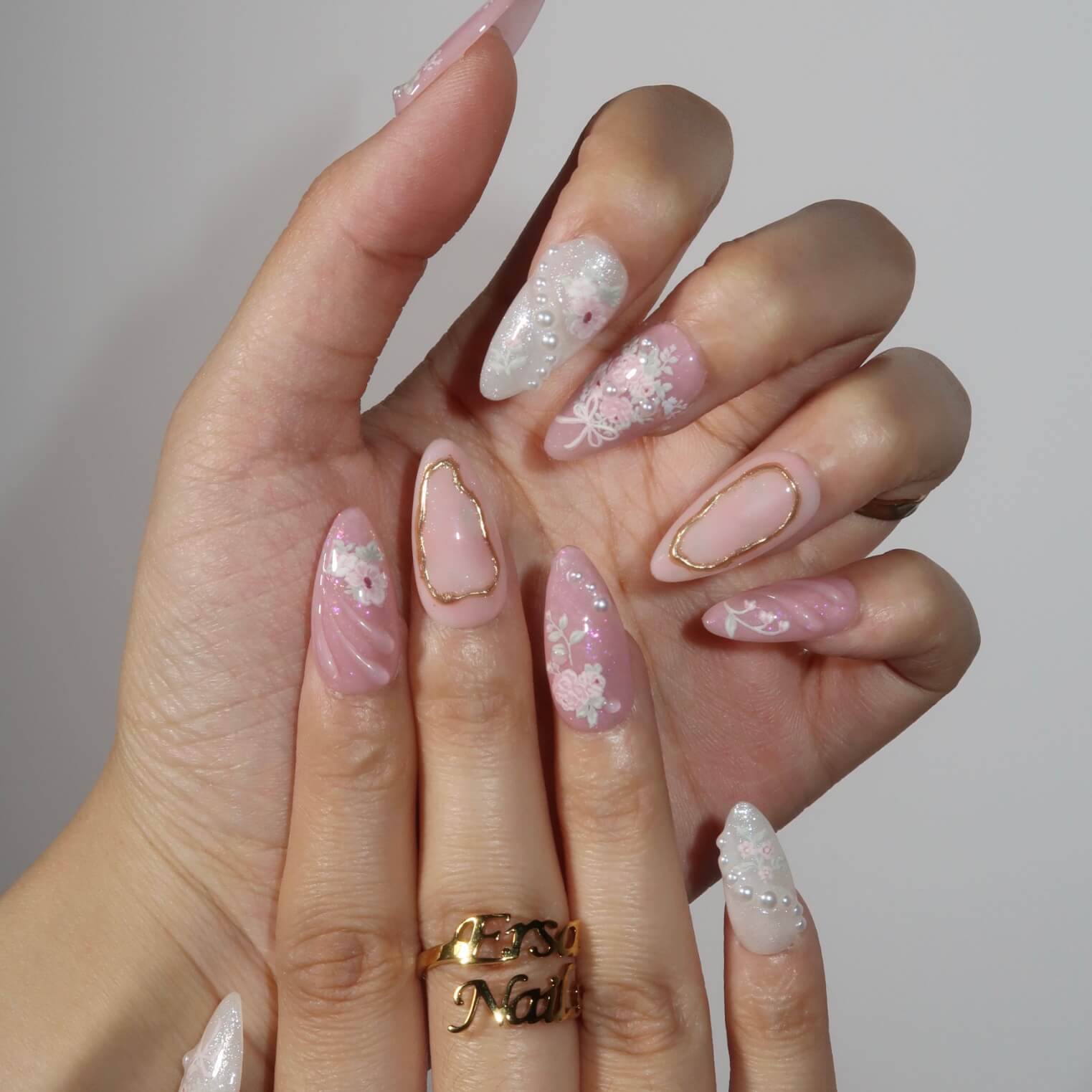 Bloom like Roses - Ersa Nails Pink White PressOnNails