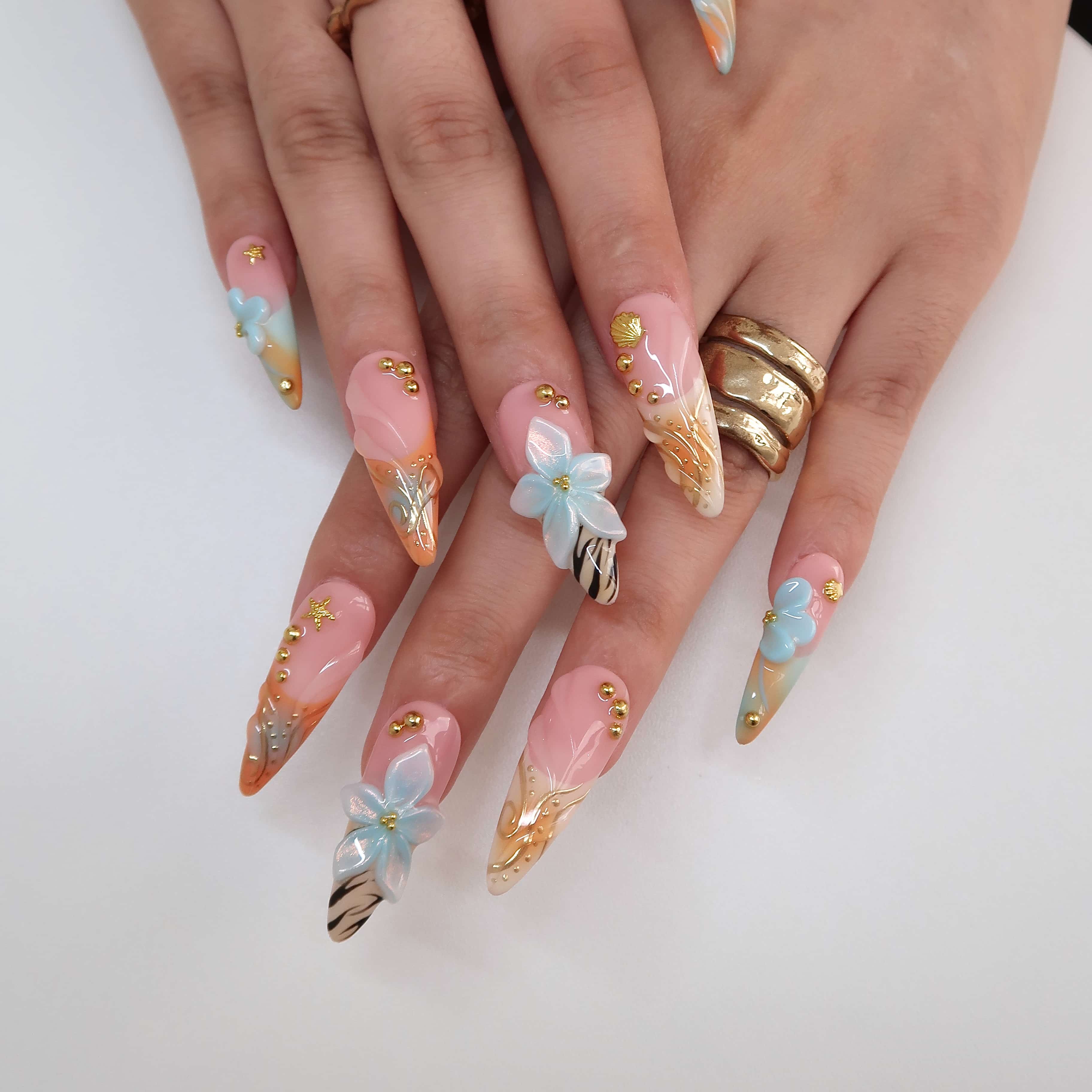 Blossom_Euphoria_-_ErsaNails_PressOnNails_2.jpg