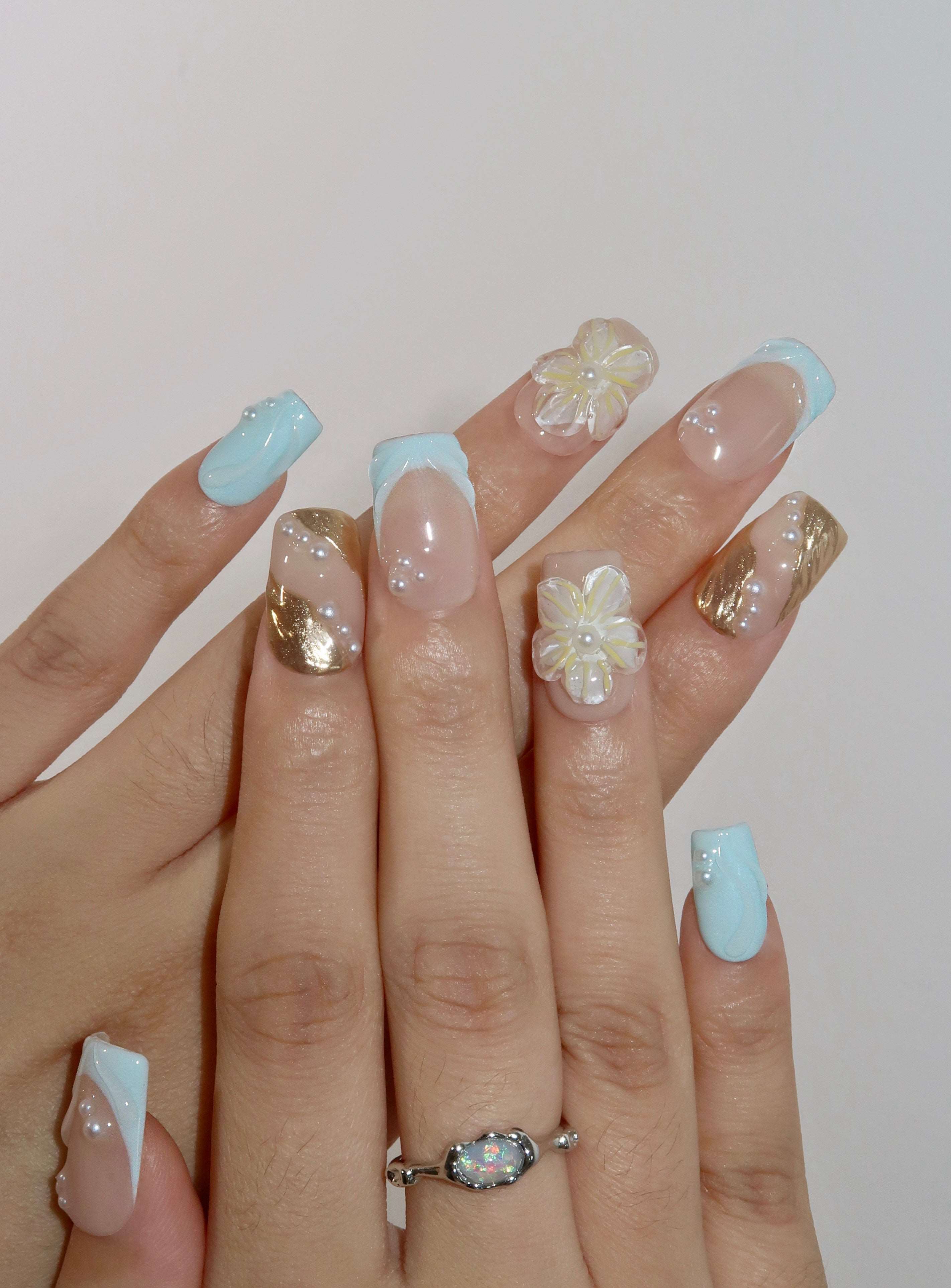 Blue Hawaii - Ersa Nails Nude Blue PressOnNails