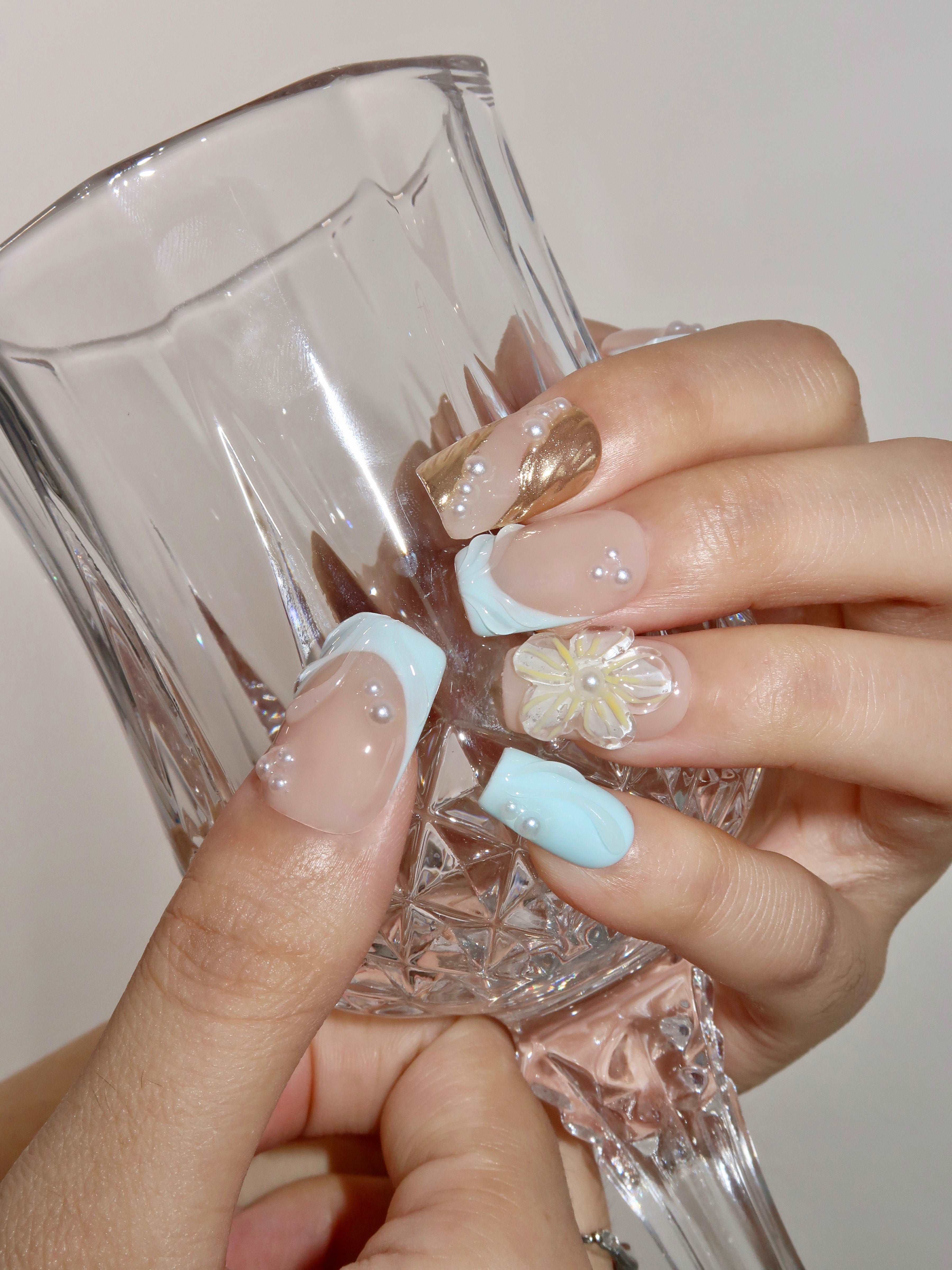 Blue Hawaii - Ersa Nails Nude Blue PressOnNails