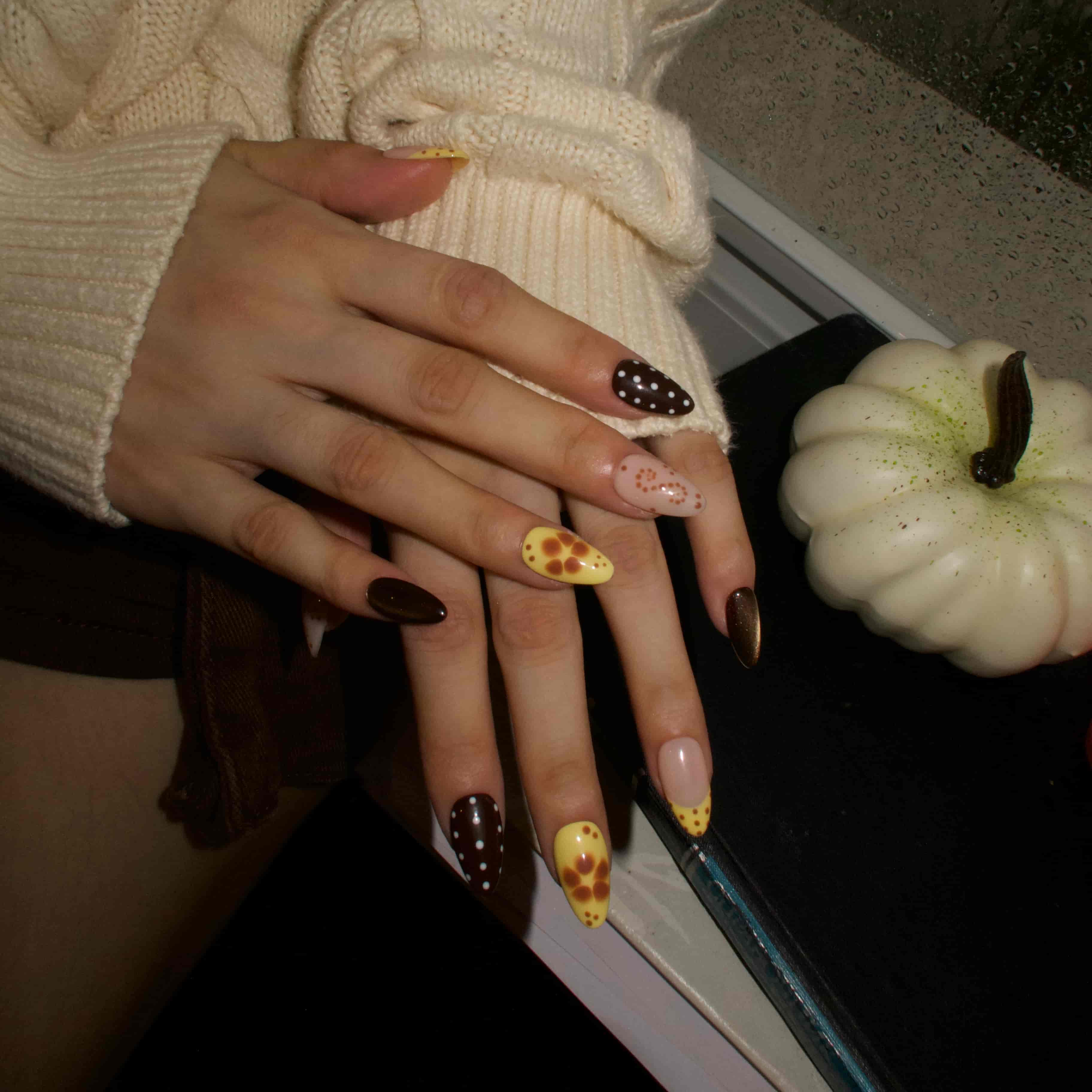 Boba_Delight_-_ErsaNails_PressOnNails_01_8623fbb8-9500-49c6-a762-7251e2358d2d.jpg