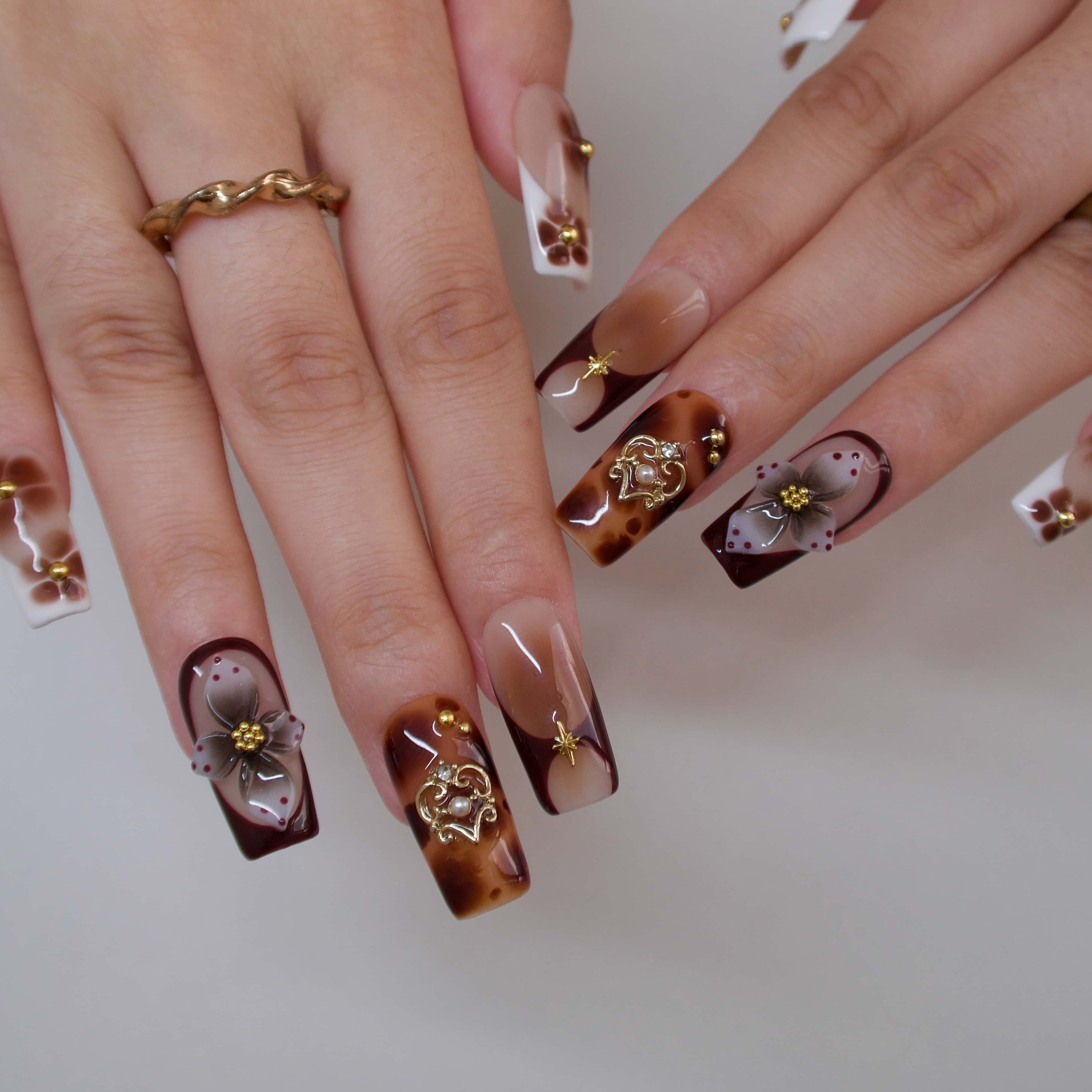 Cinnamon_Mocha_-_ErsaNails_PressOnNails_2.jpg
