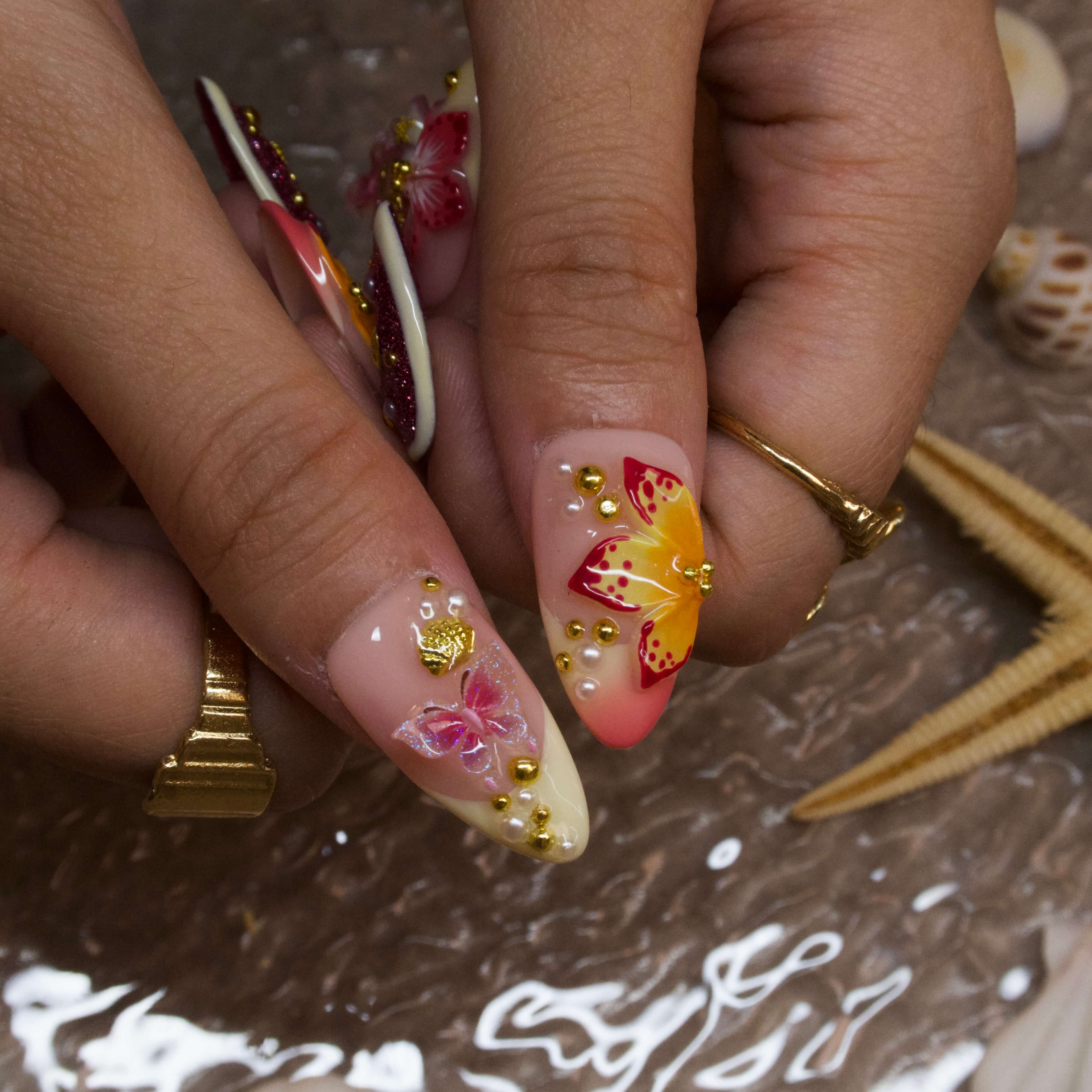 Coral Blossom - Ersa Nails Red Yellow  PressOnNails