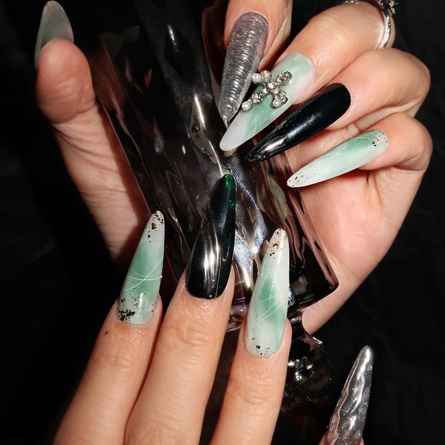 Emerald Ocean - Ersa Nails Black Jade Long Oval PressOnNails