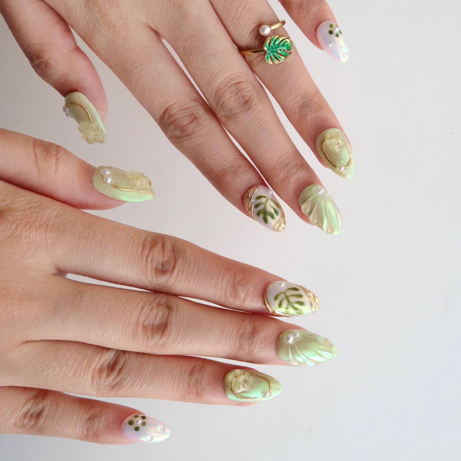 Flora’s Breath - Ersa Nails Jade White PressOnNails