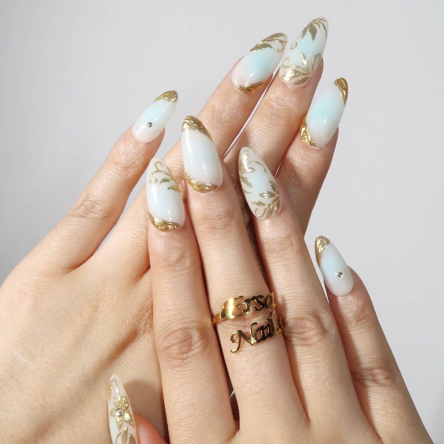 Forget Me Not - Ersa Nails White Blue Gold PressOnNails