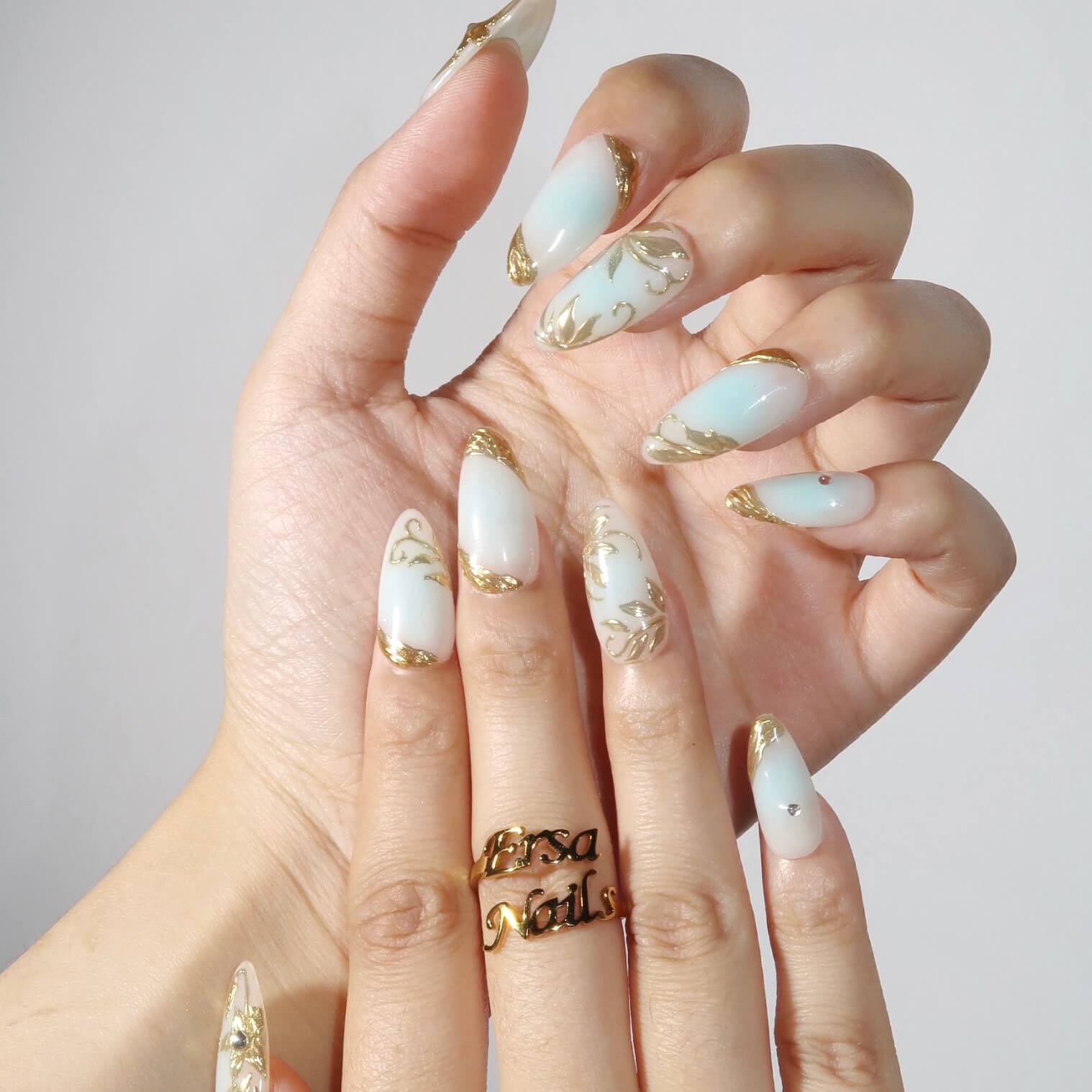 Forget Me Not - Ersa Nails White Blue Gold PressOnNails