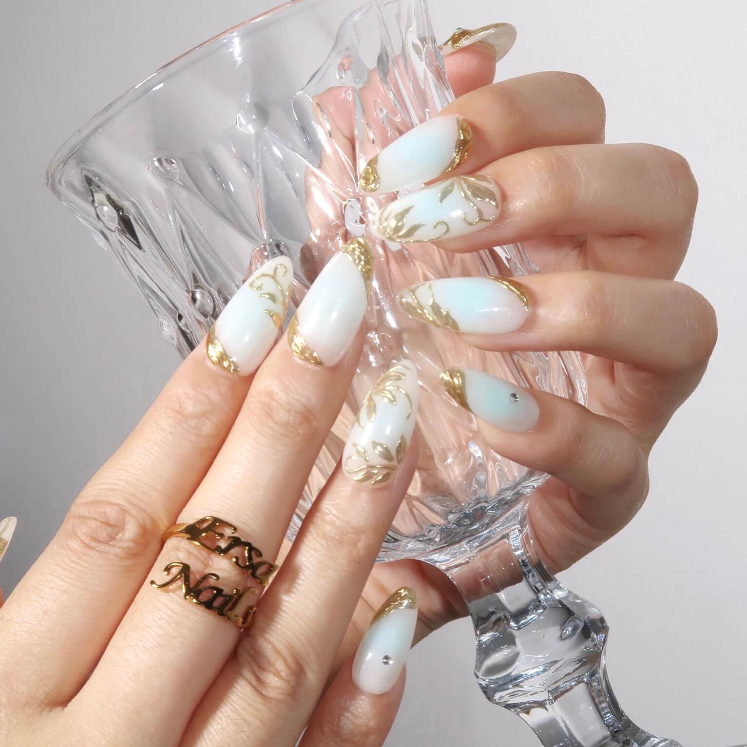 Forget Me Not - Ersa Nails White Blue Gold PressOnNails