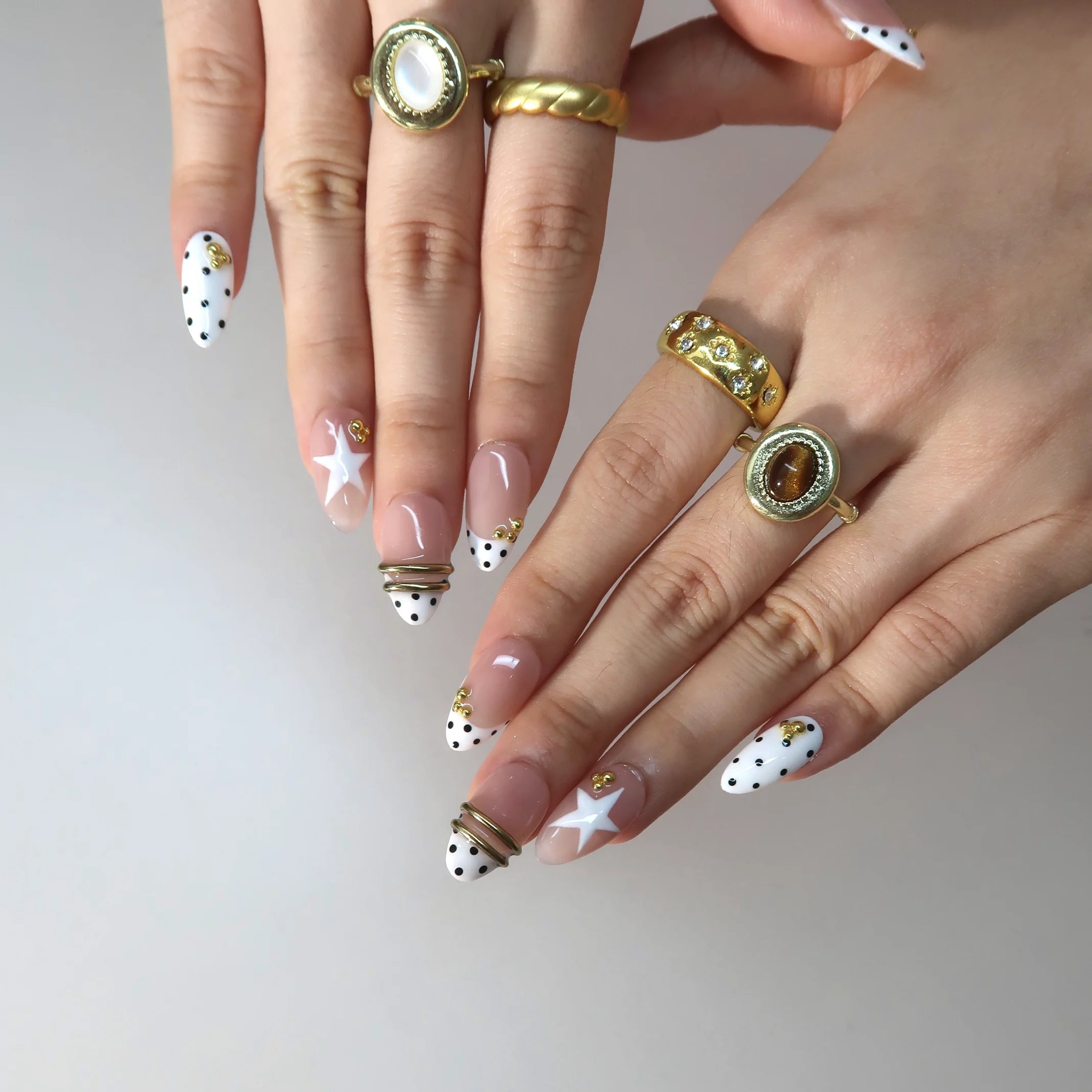 French Kiss - Ersa Nails White Nude Short Almond PressOnNails