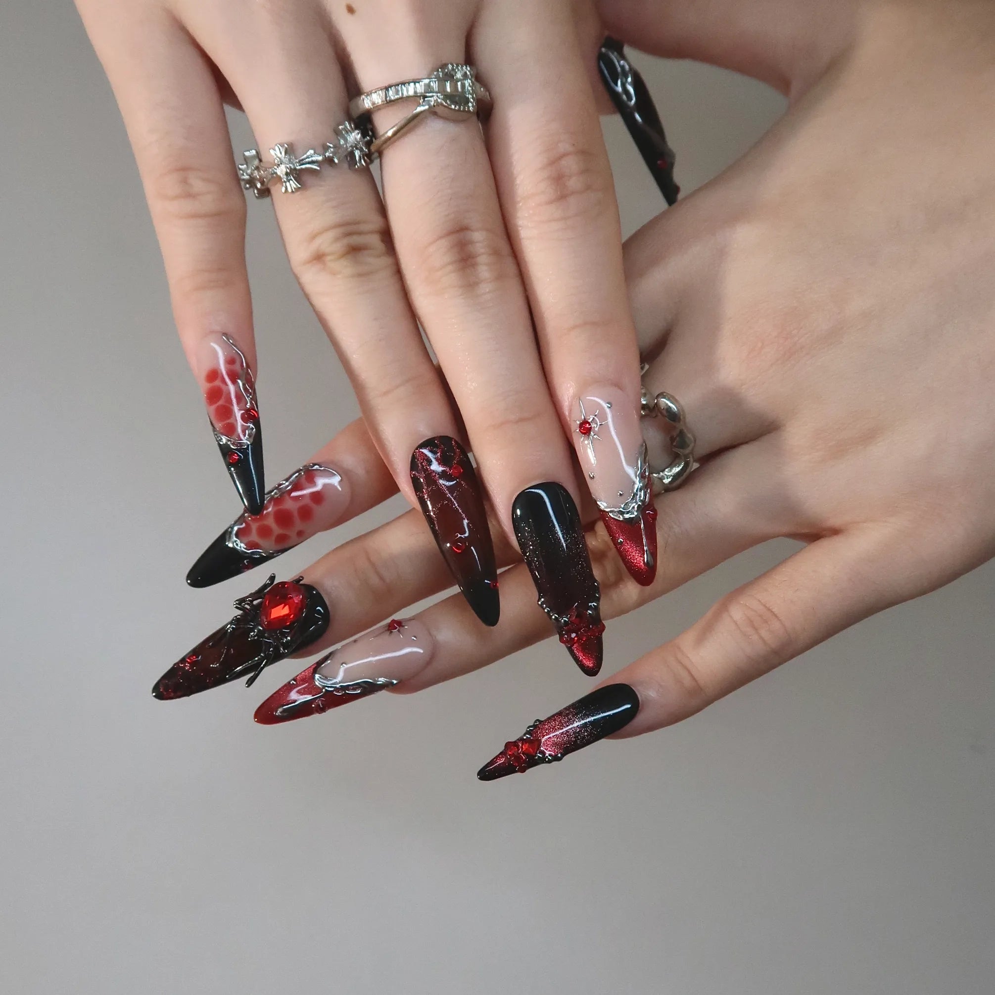 Get Dangerous - Ersa Nails Red Black PressOnNails