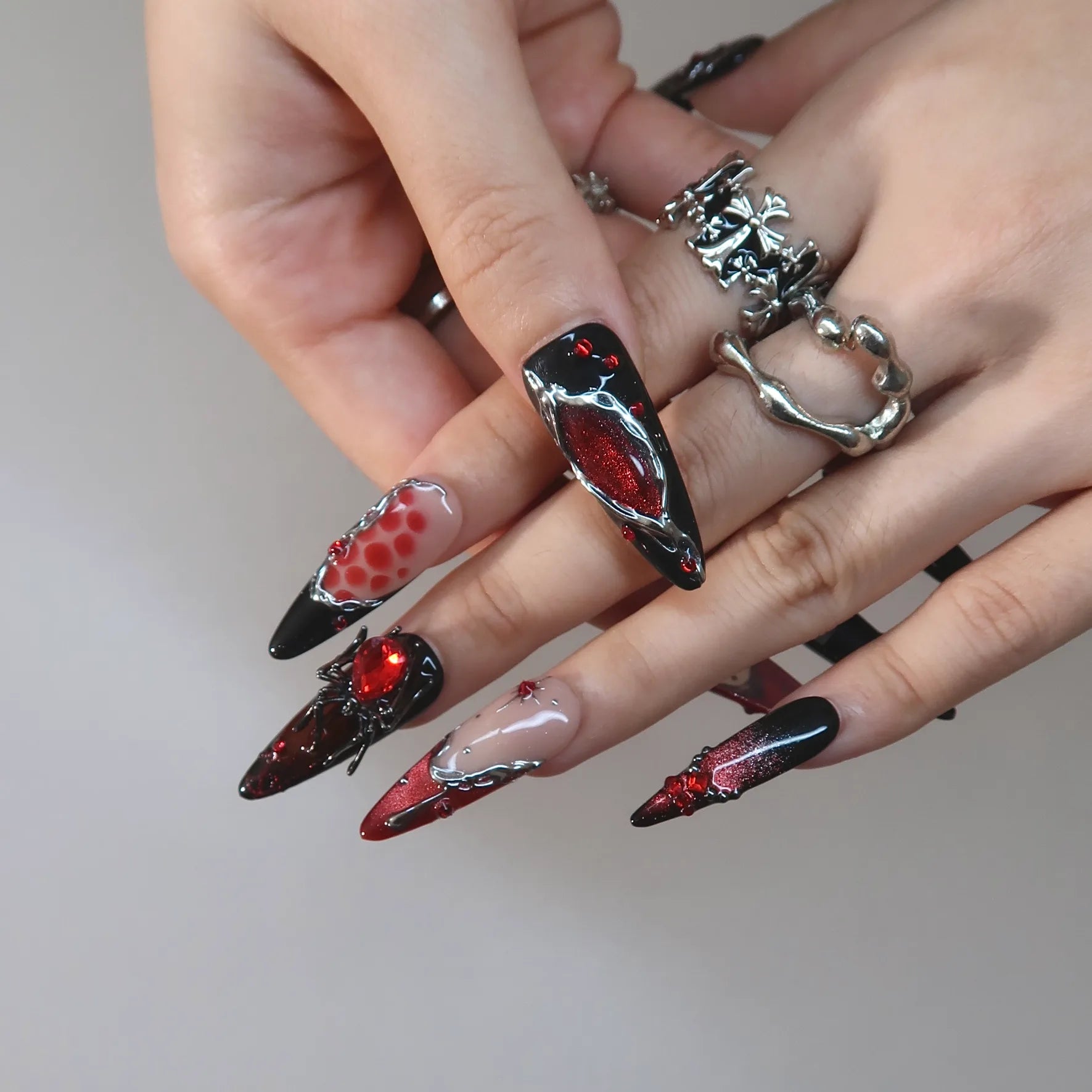 Get Dangerous - Ersa Nails Red Black PressOnNails