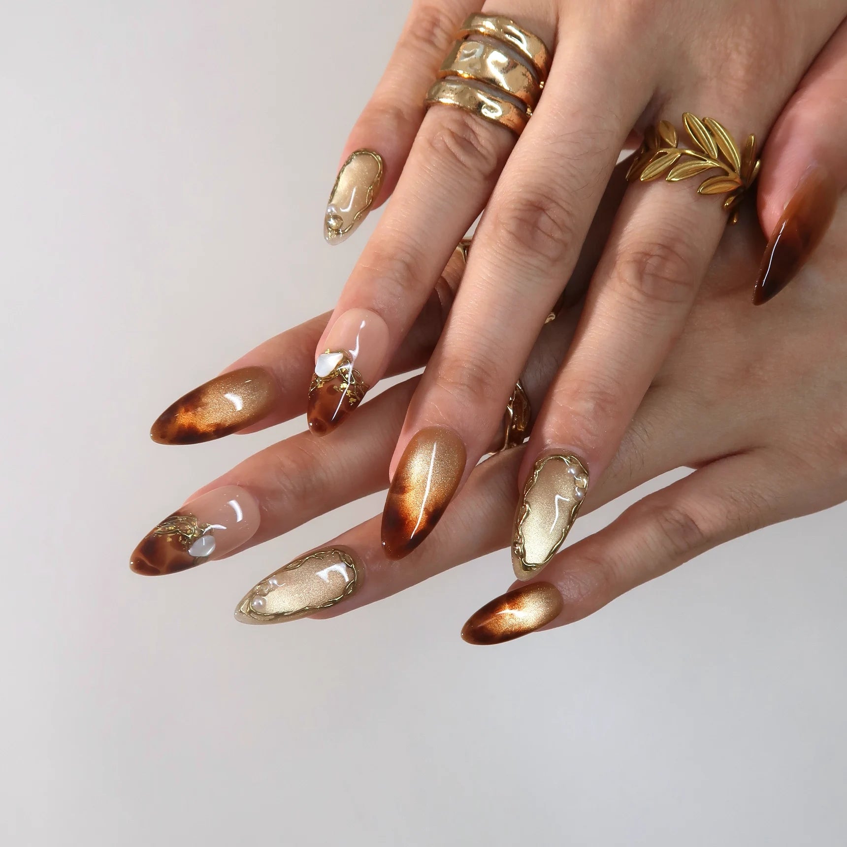 Gilded - Ersa Nails Brown Gold PressOnNails