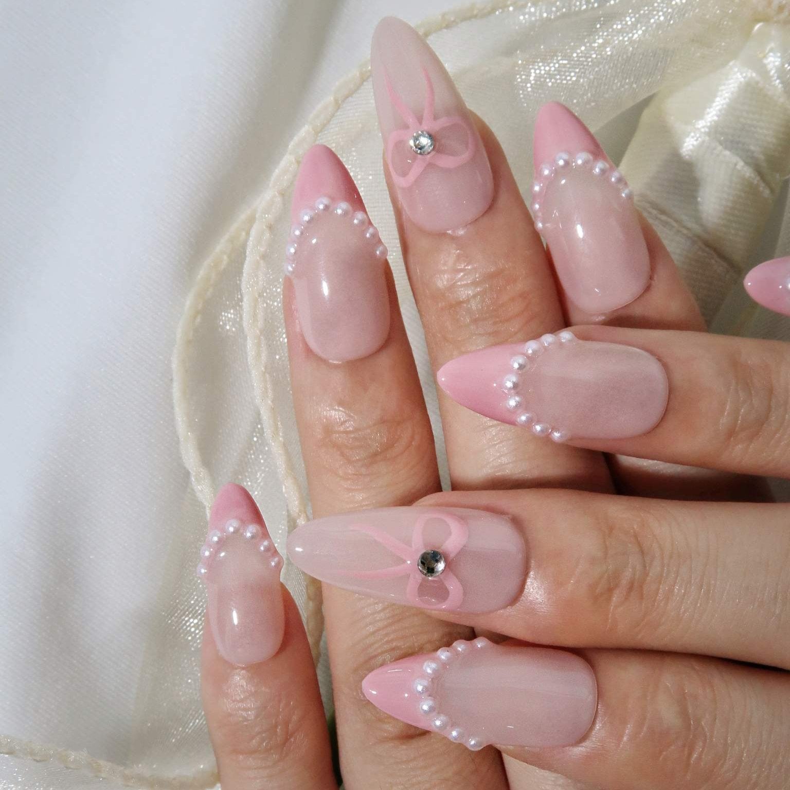 Girl in Pearl - Ersa Nails Nude Pink Med Almond PressOnNails