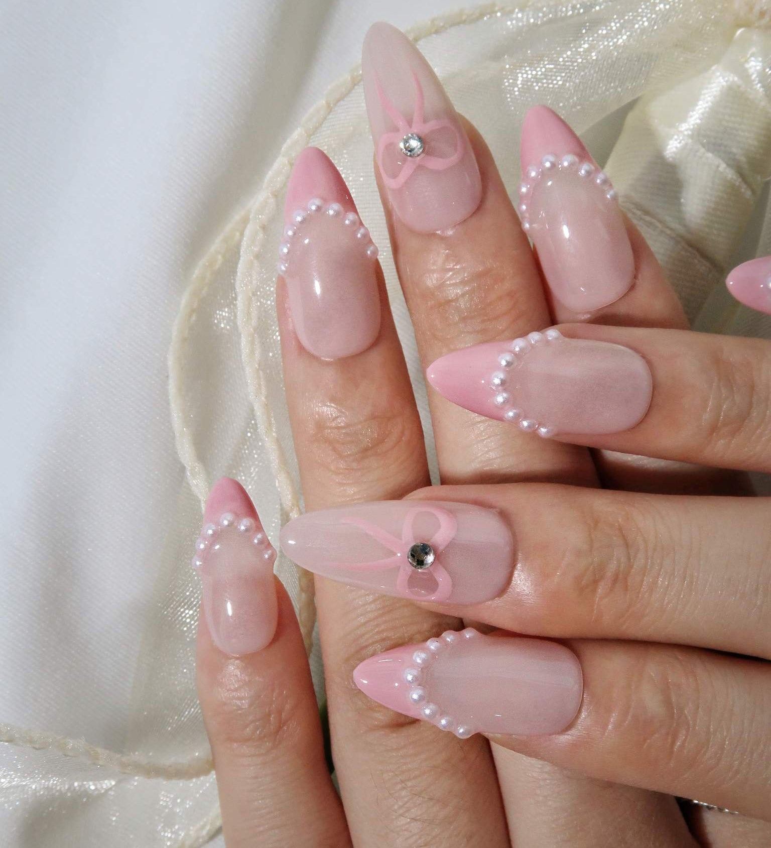 Girl in Pearl - Ersa Nails Nude Pink Med Almond PressOnNails