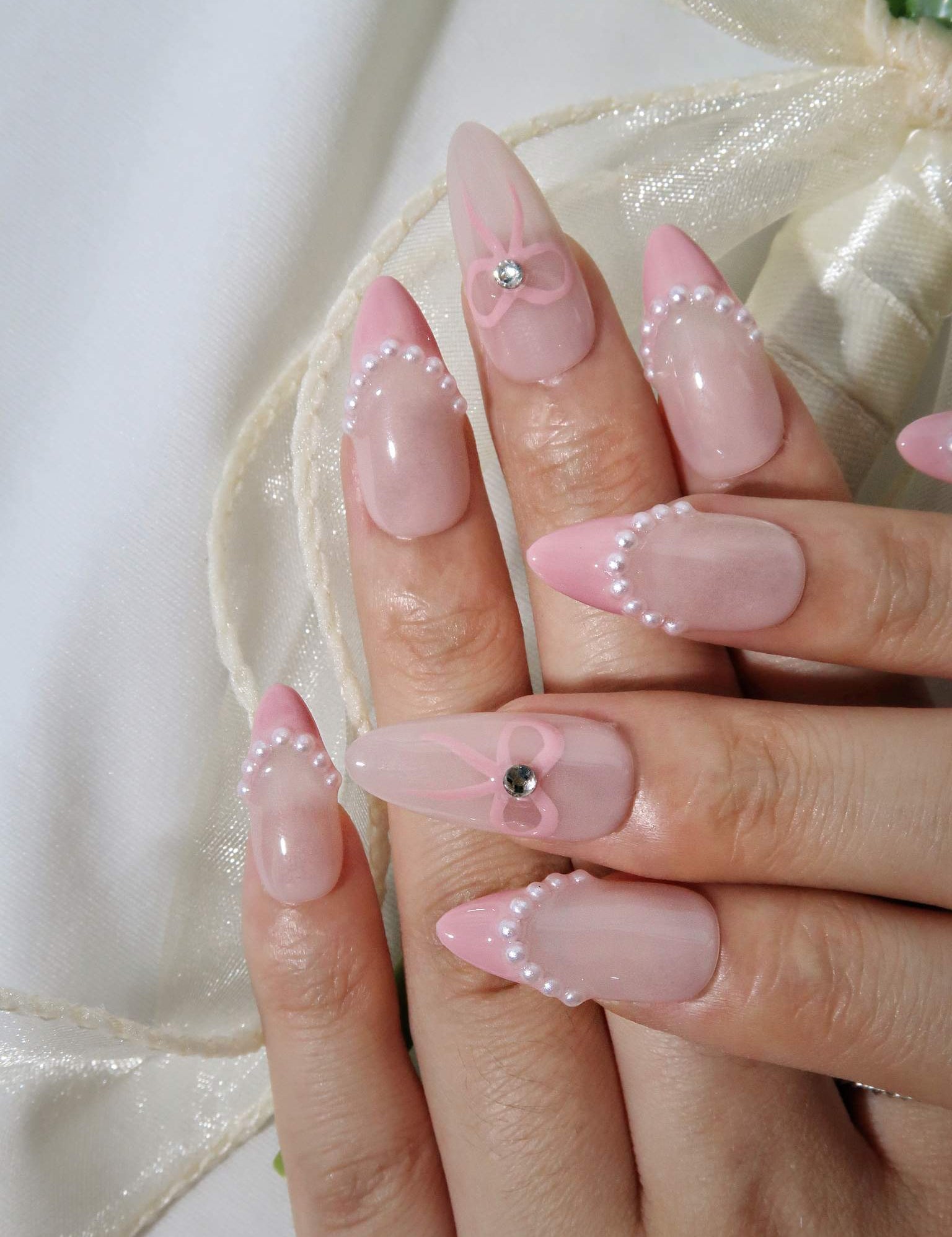 Girl in Pearl - Ersa Nails Nude Pink Med Almond PressOnNails