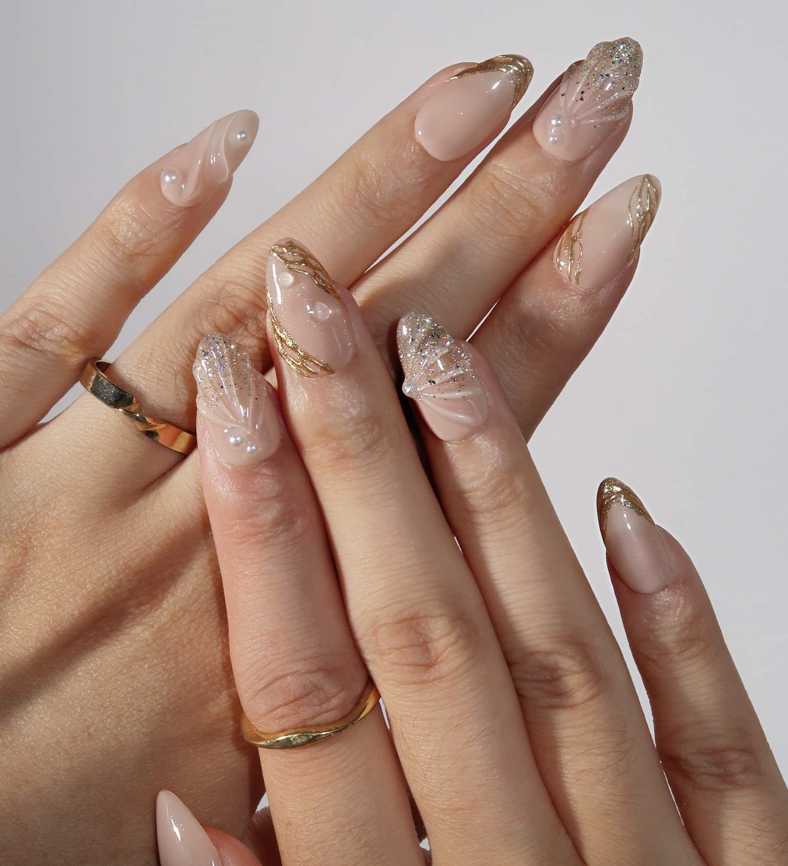 Glowing Beach - Ersa Nails Nude Gold PressOnNails