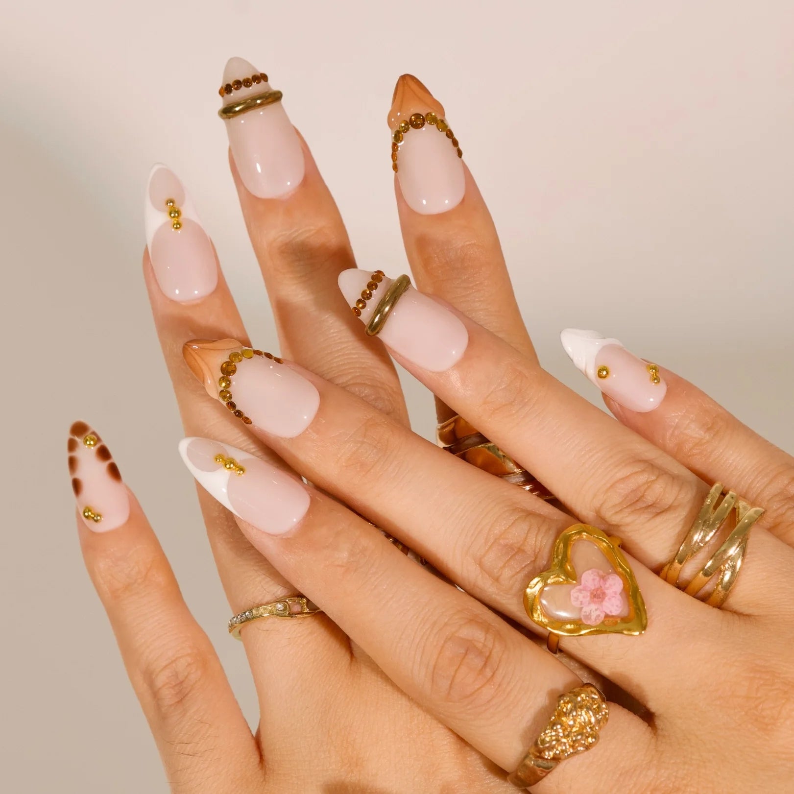 Gold Digger - Ersa Nails Nude Brown White PressOnNails