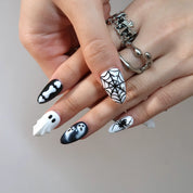 Haunted - Ersa Nails White Black PressOnNails