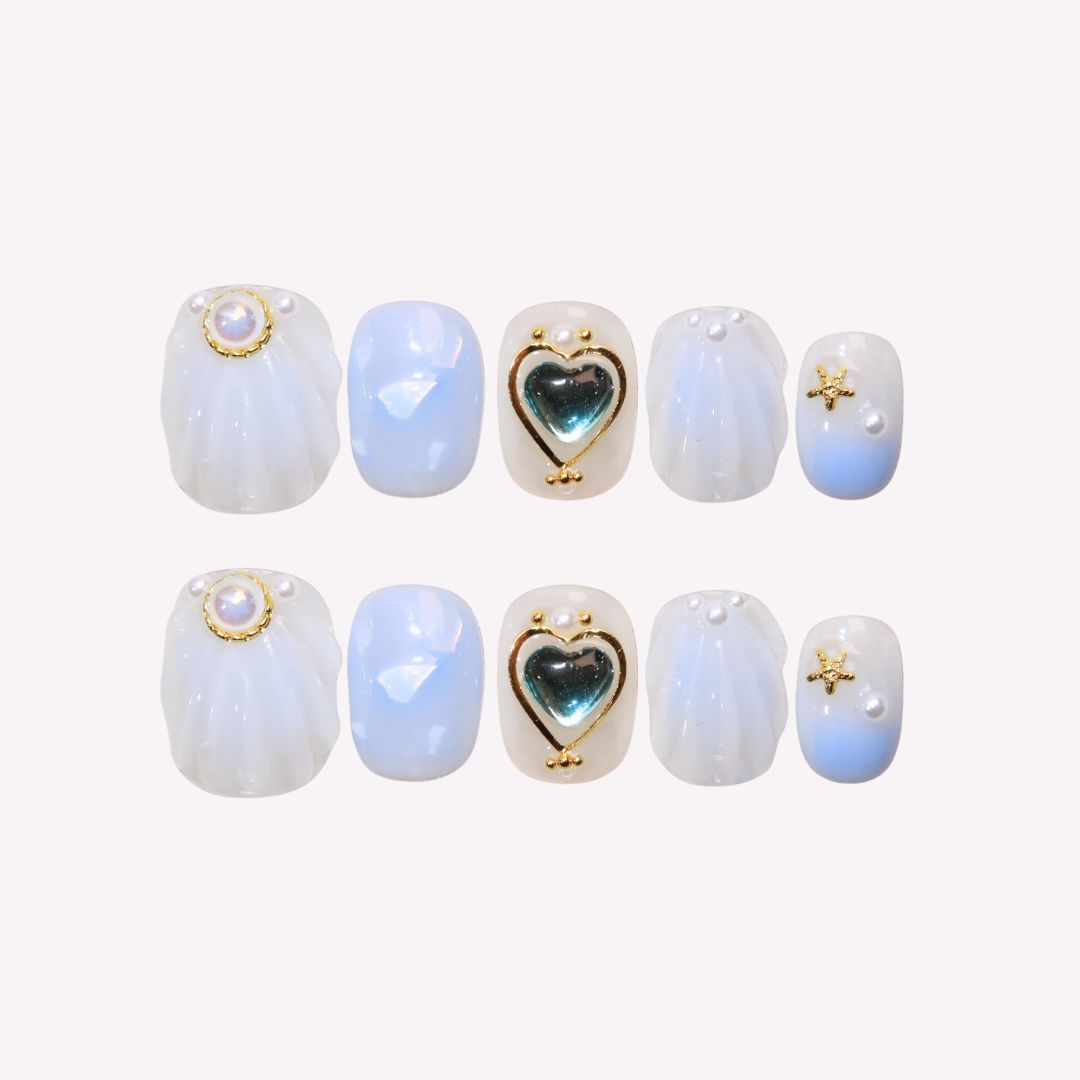 Heart of the Ocean - Ersa Nails White Blue PressOnNails