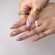 I'm Iconic - Ersa Nails White Blue PressOnNails