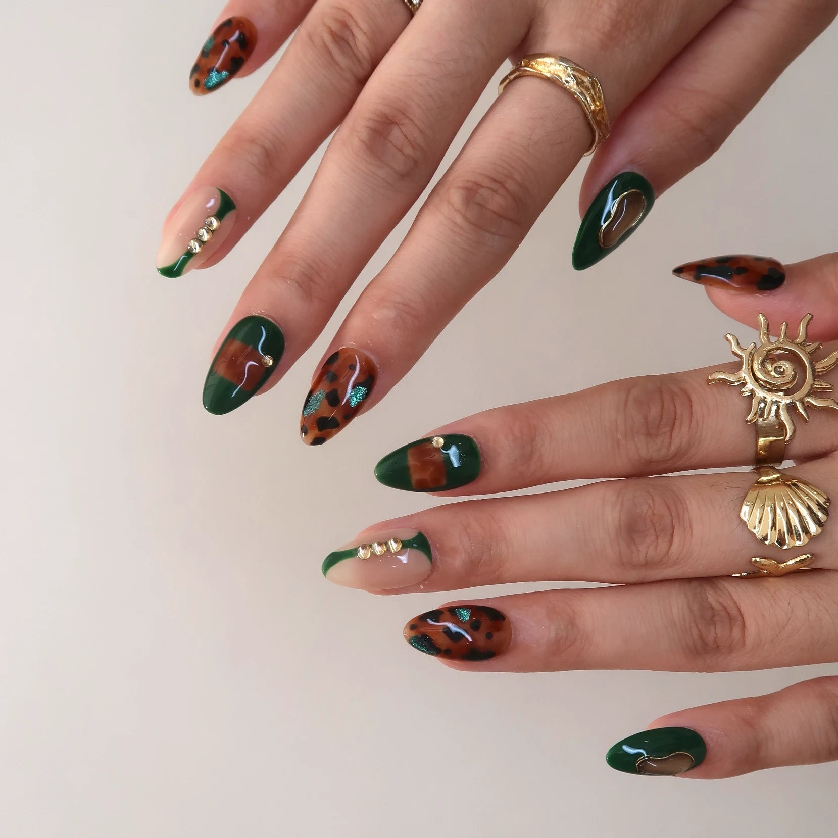 In Style - Ersa Nails Brown Jade PressOnNails