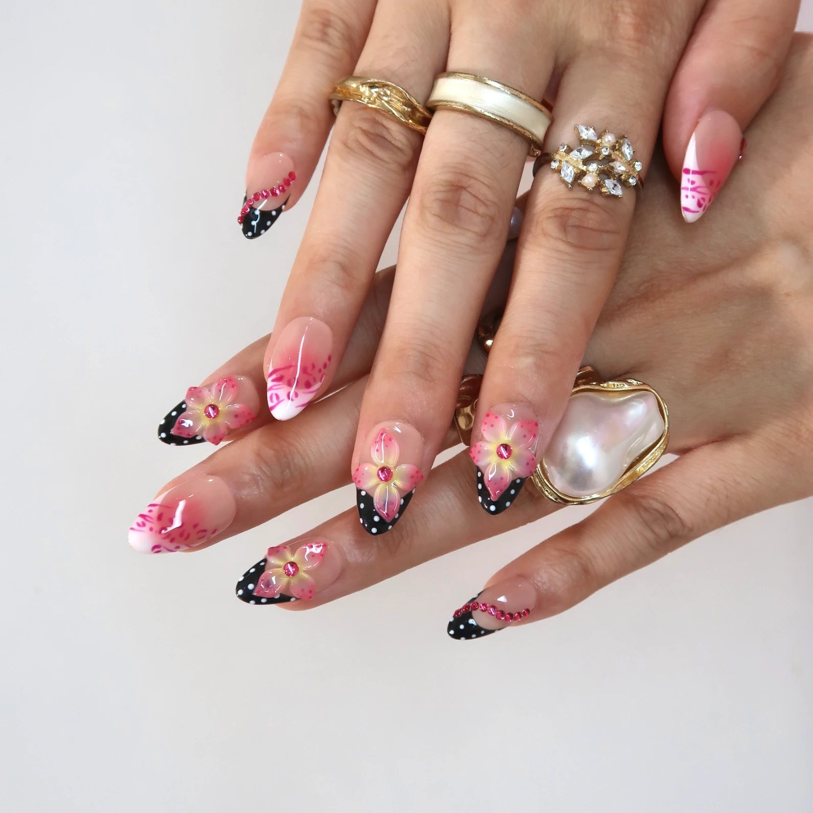 Just Peachy - Ersa Nails Pink Black PressOnNails