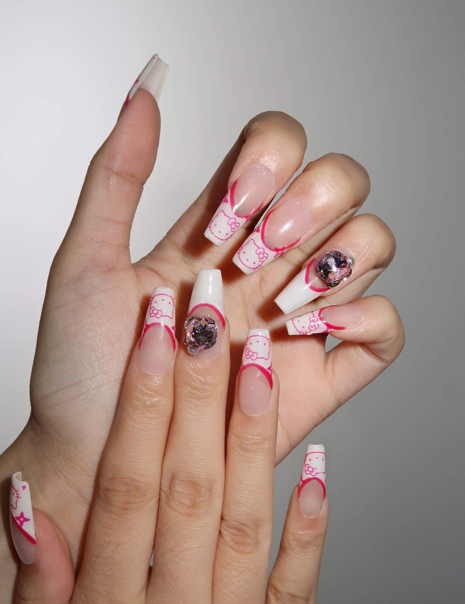 Kitty Whimsy - Ersa Nails White Pink PressOnNails