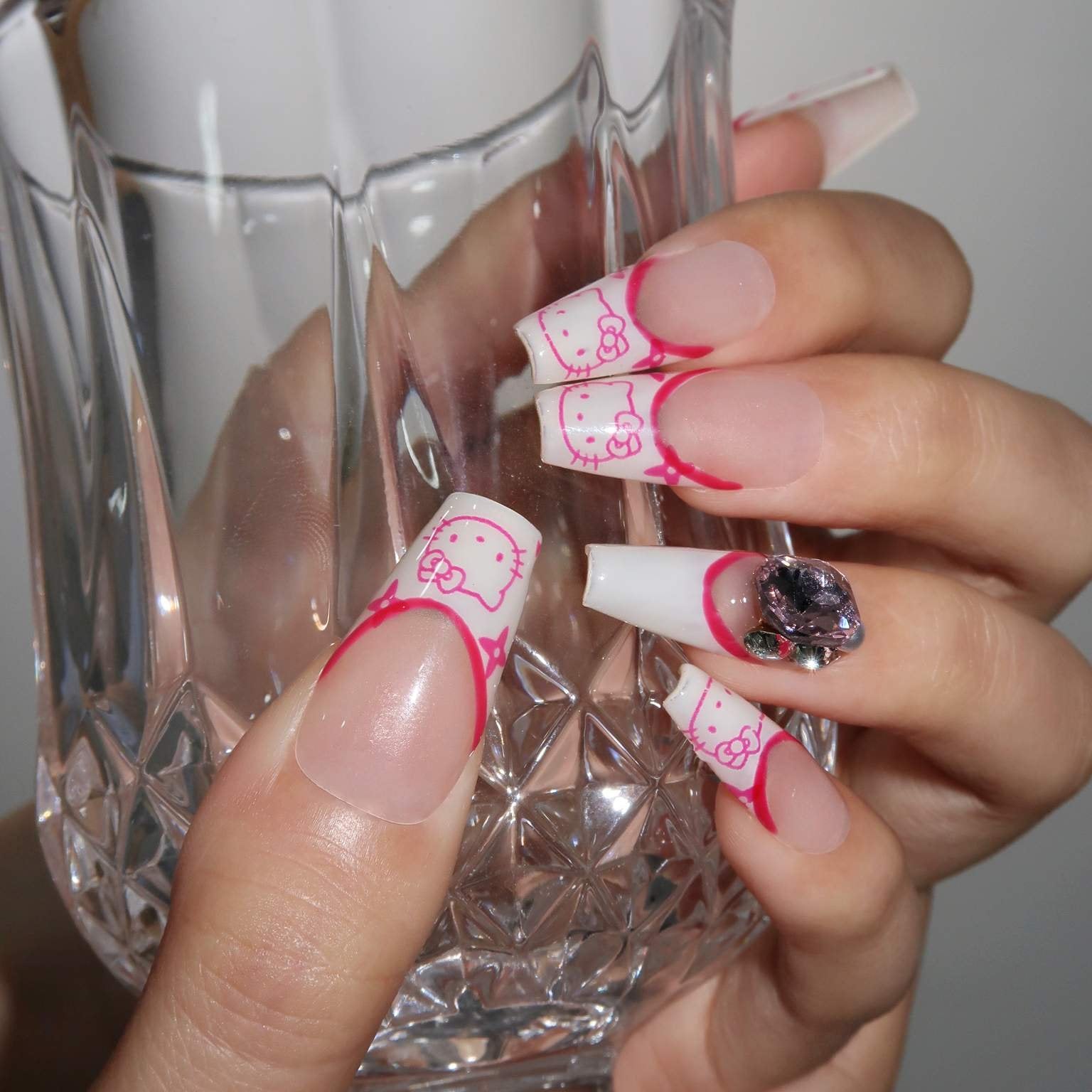 Kitty Whimsy - Ersa Nails White Pink PressOnNails