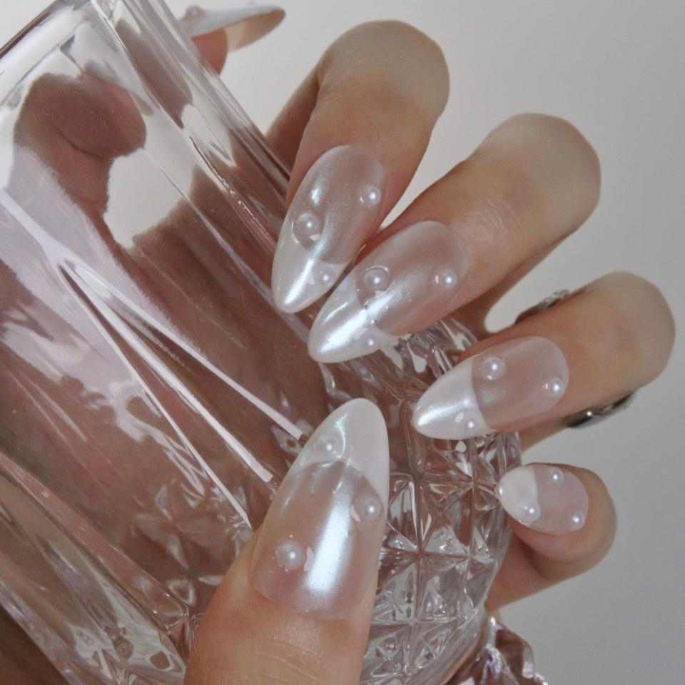 La Luna - Ersa Nails Silver Nude Med Almond PressOnNails