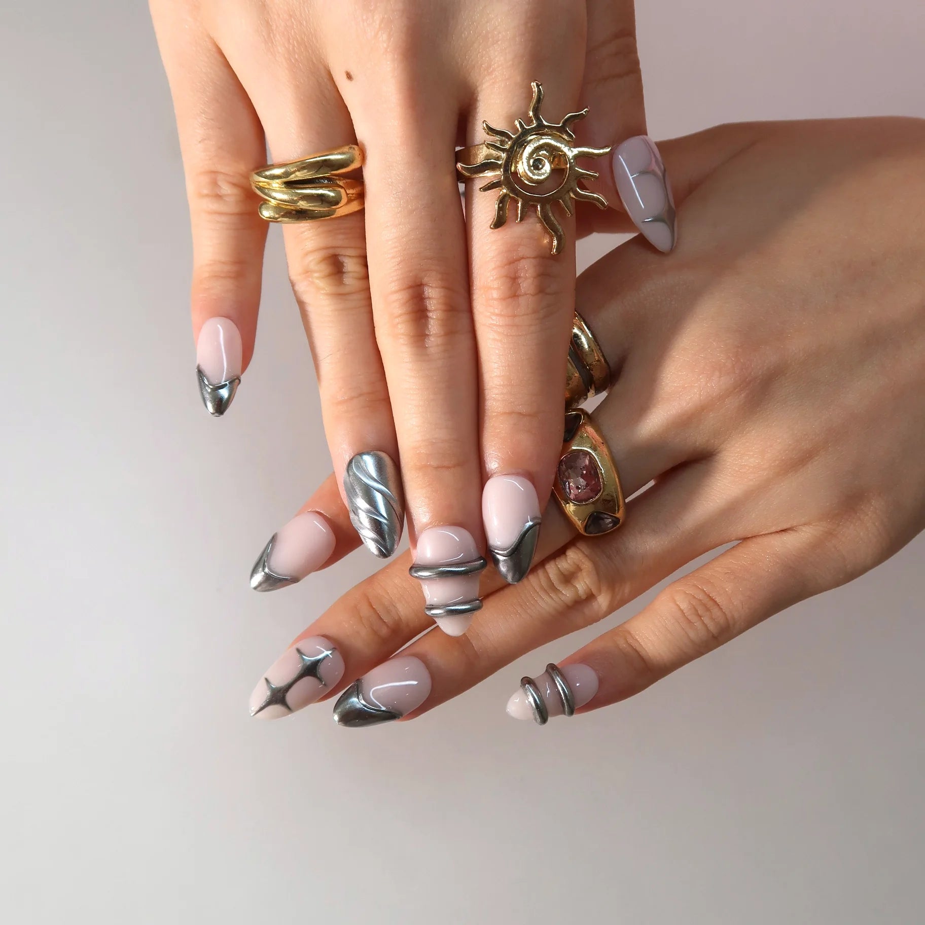 Limitless - Ersa Nails Nude Silver PressOnNails