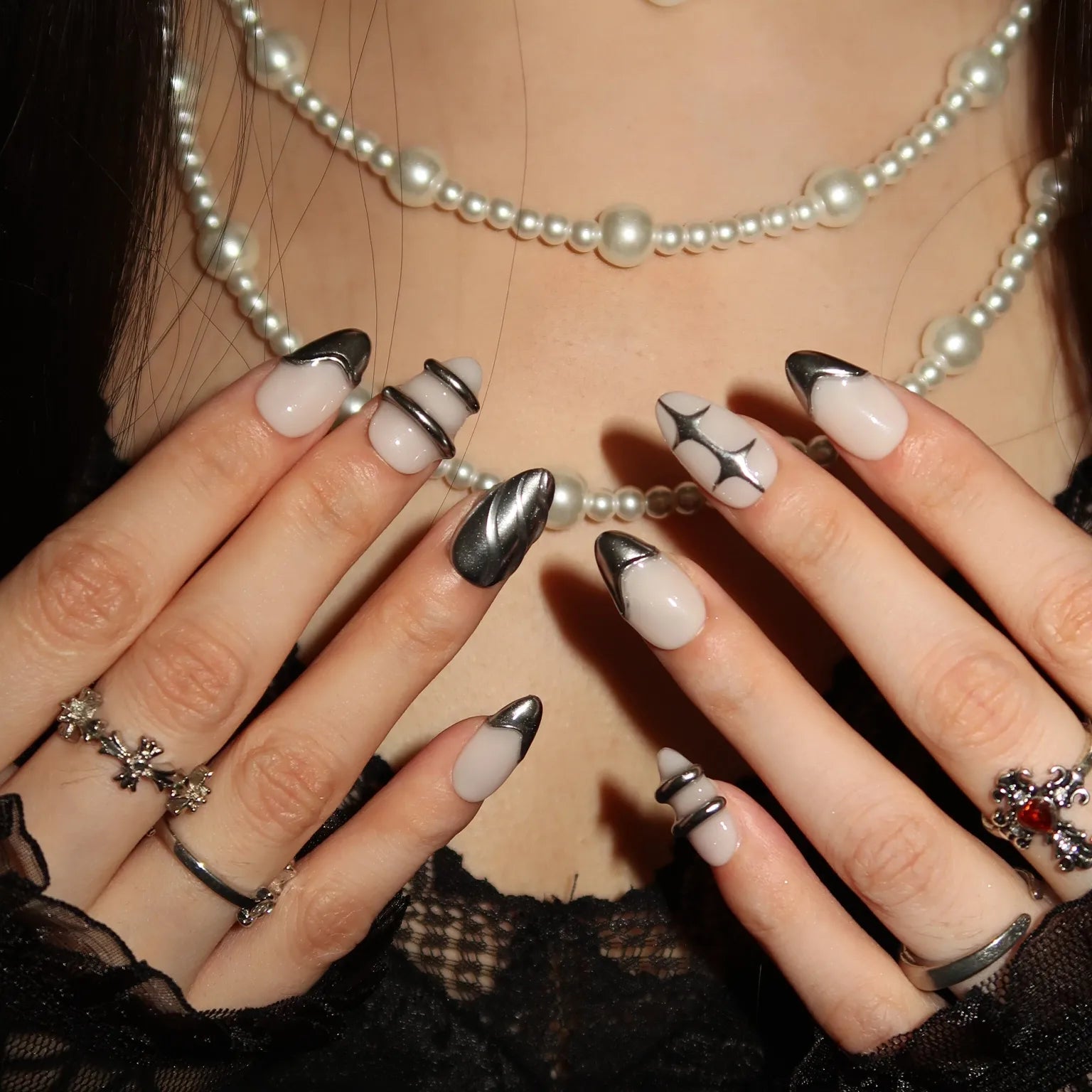 Limitless - Ersa Nails Nude Silver PressOnNails