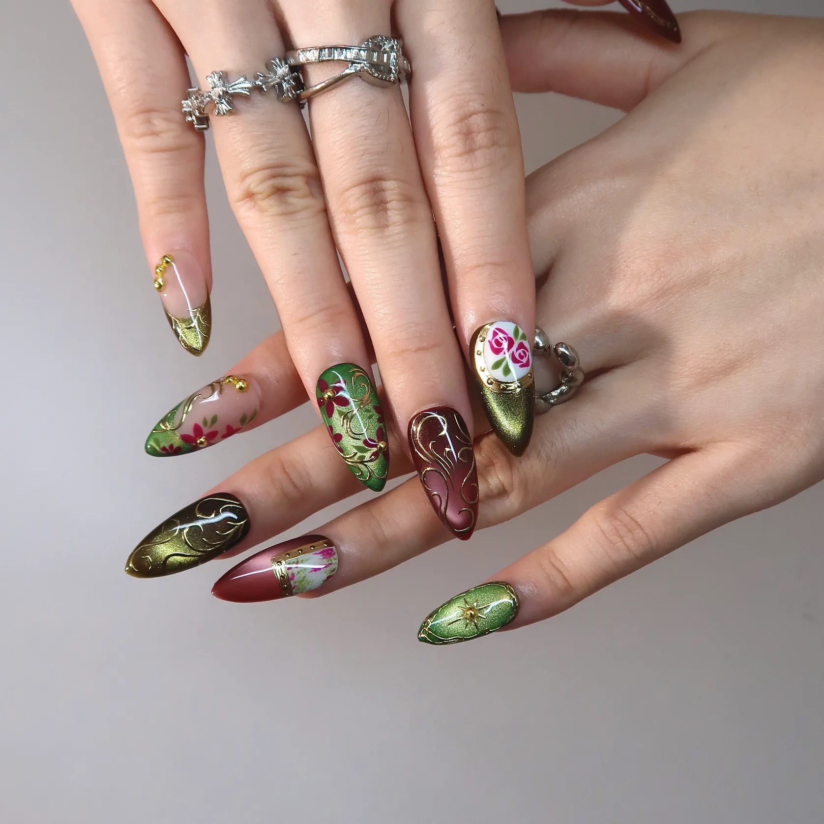 Lost Garden - Ersa Nails Red Jade PressOnNails
