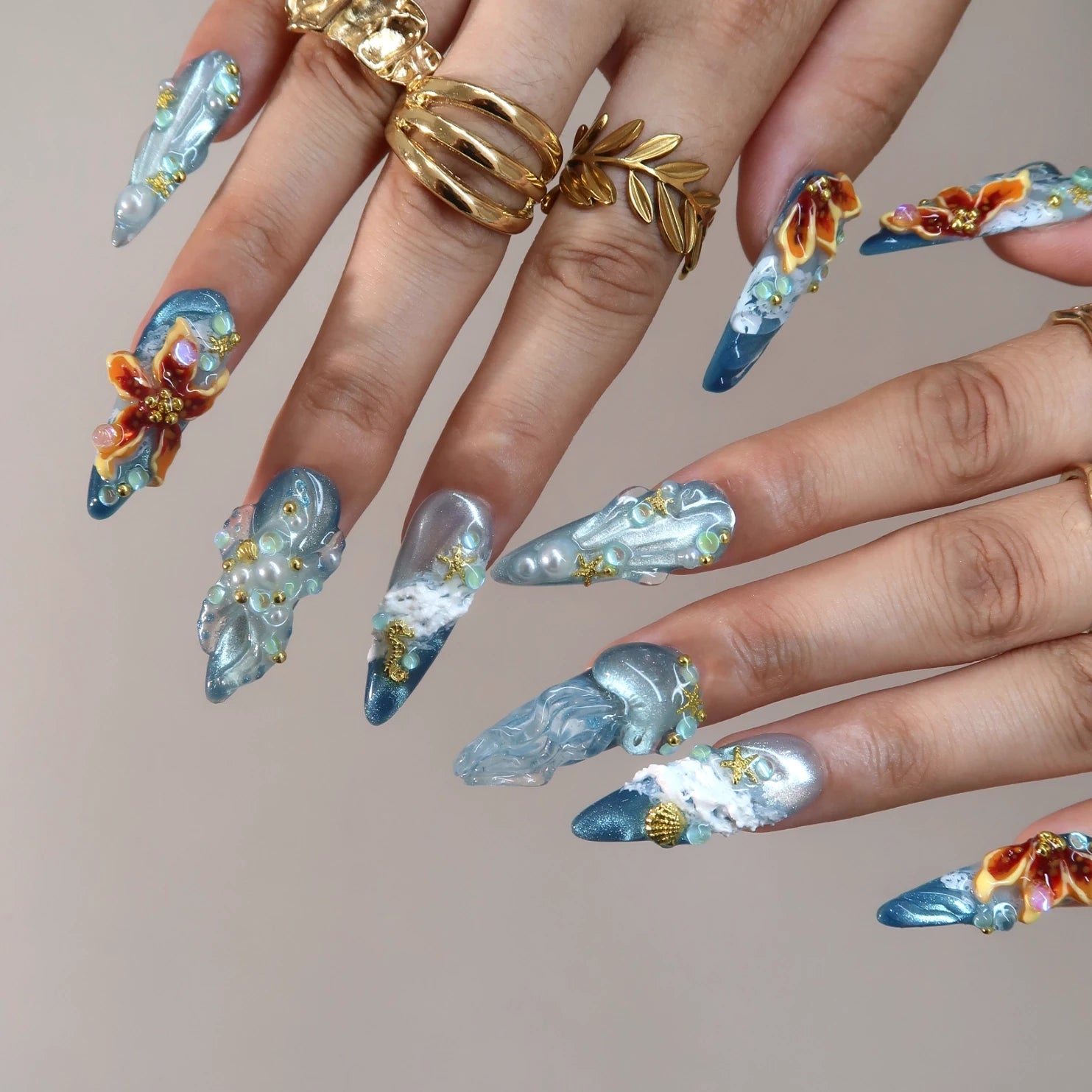 Lost In Paradise - Ersa Nails Blue PressOnNails