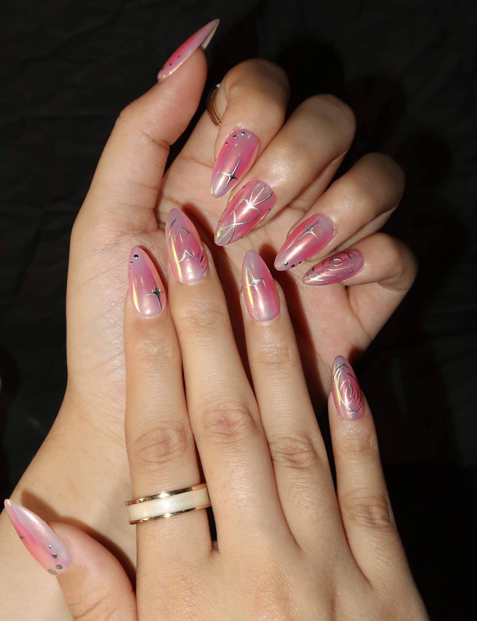 Love Aura - Ersa Nails Pink Mid Almond PressOnNails