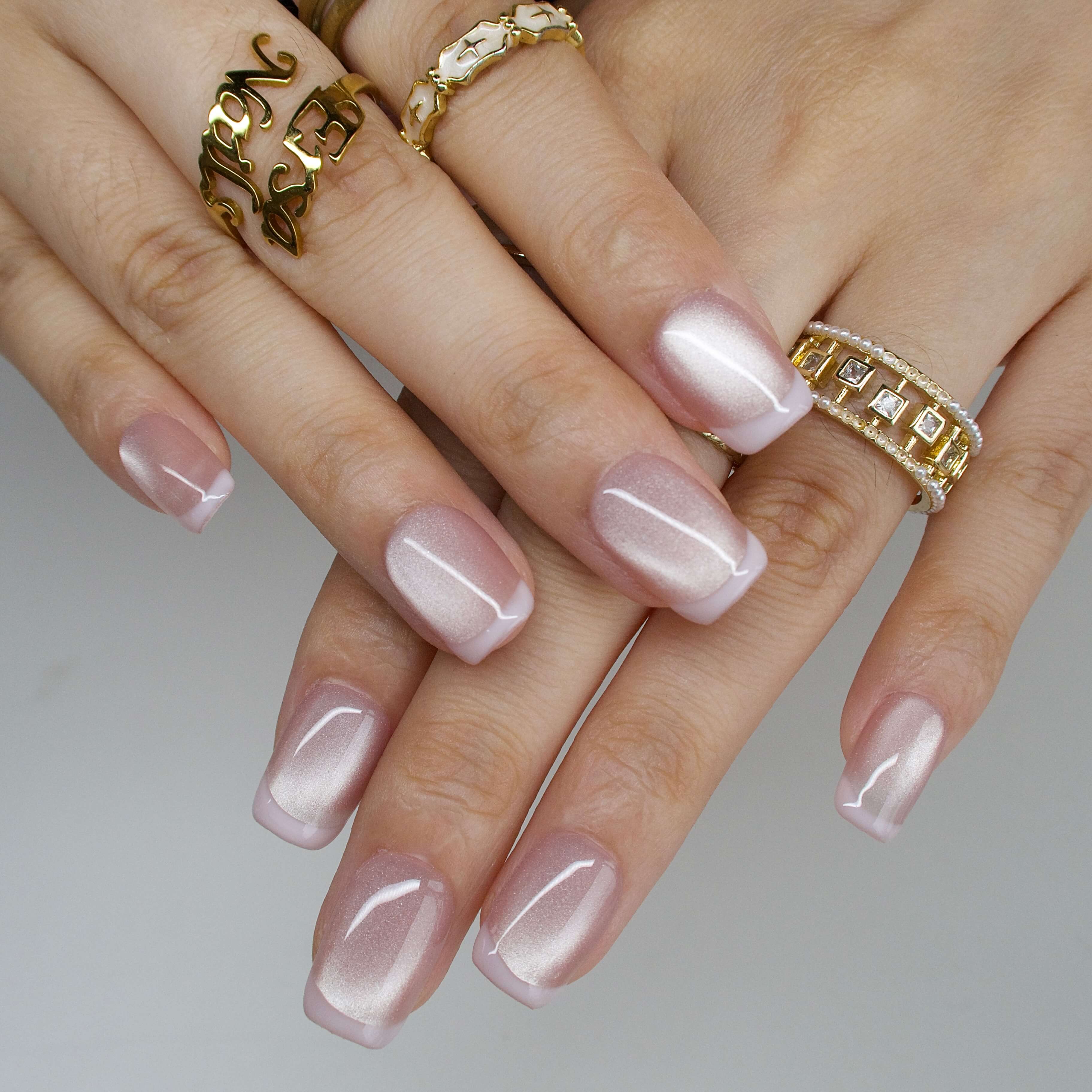 Lustro-ErsaNailsPressOnNails_2_a453b006-69d3-44a7-9c4f-1d20471193fa.jpg