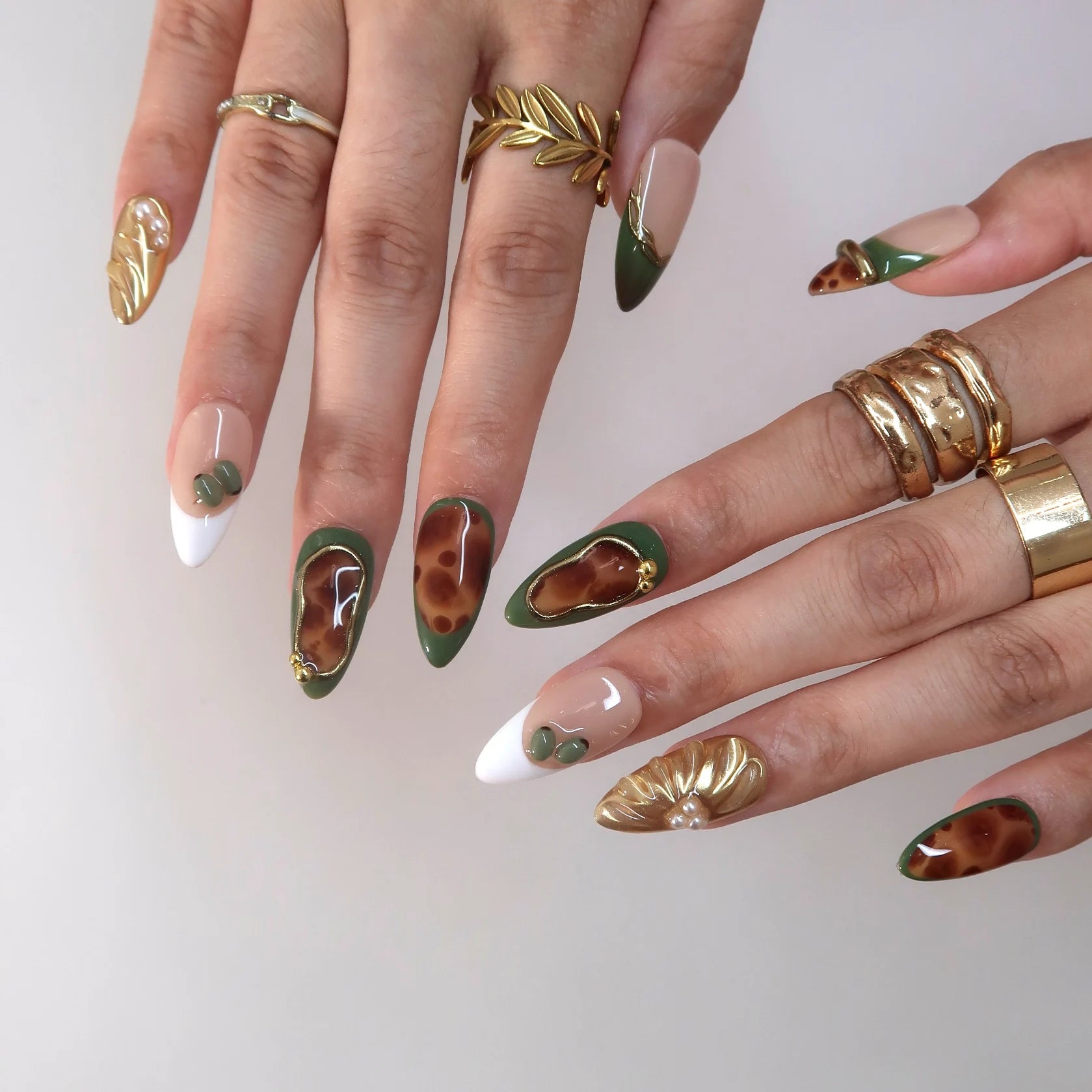 Luxe & Glow - Ersa Nails Jade Gold PressOnNails