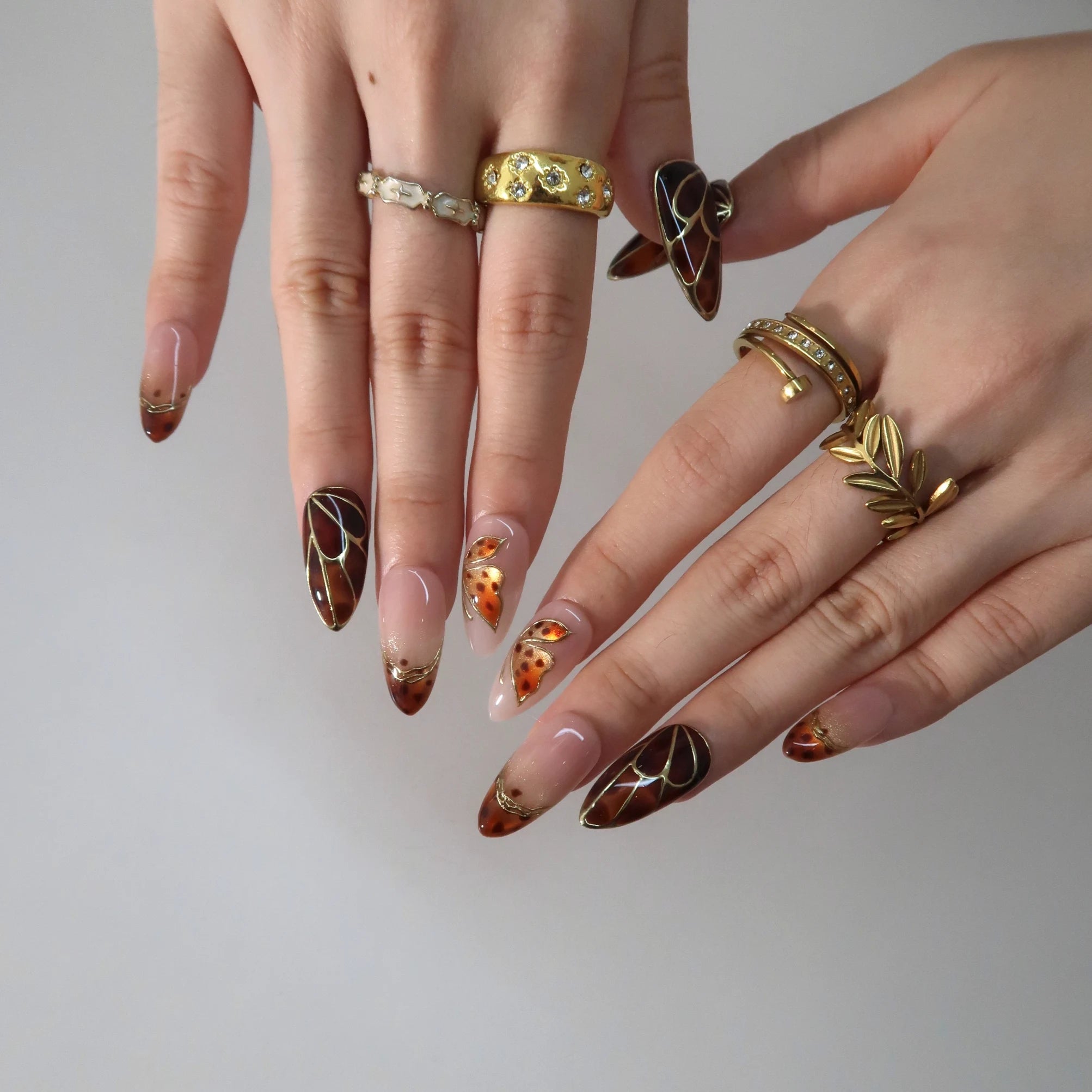 Made to Glow - Ersa Nails Nude Brown Medium Almond PressOnNails