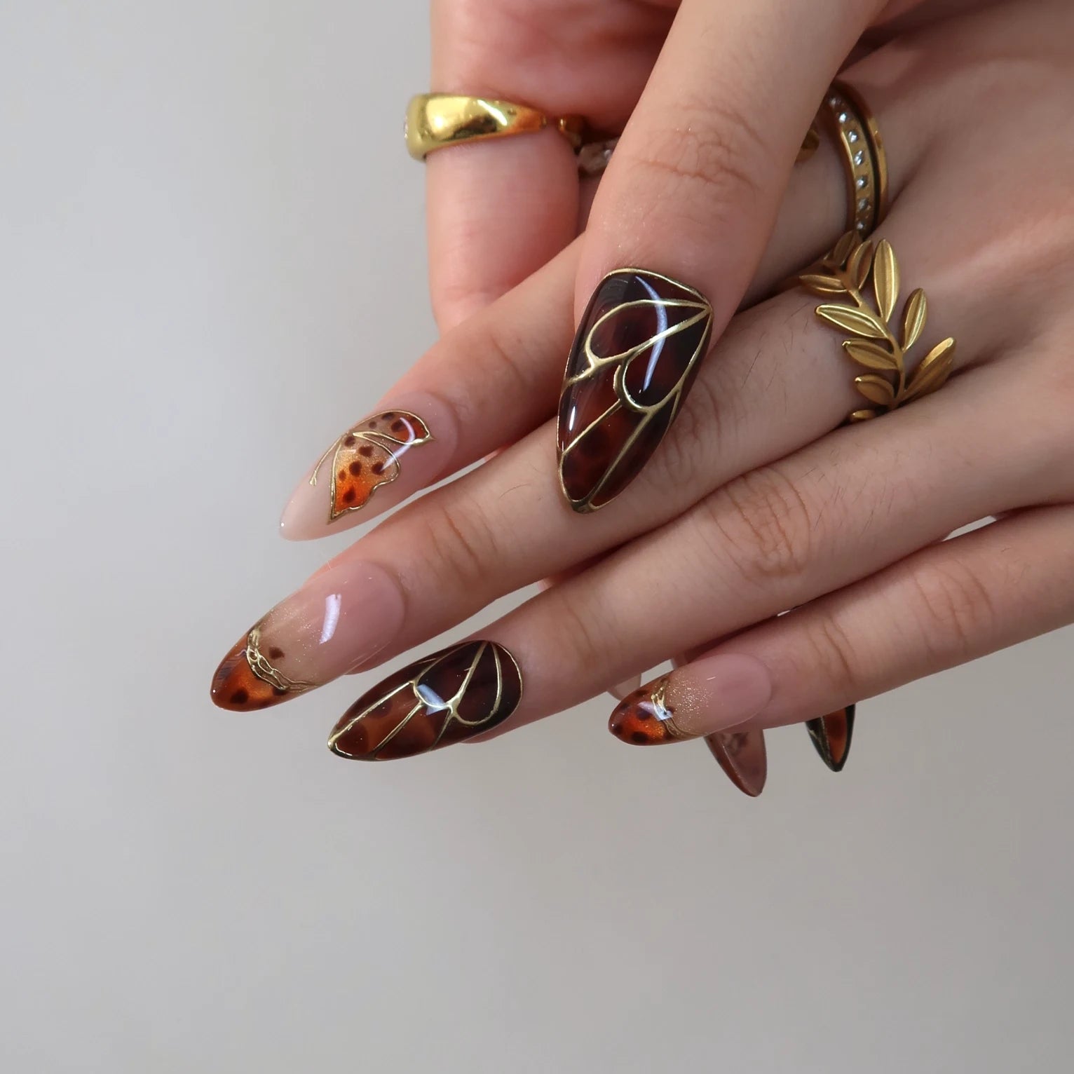 Made to Glow - Ersa Nails Nude Brown Medium Almond PressOnNails