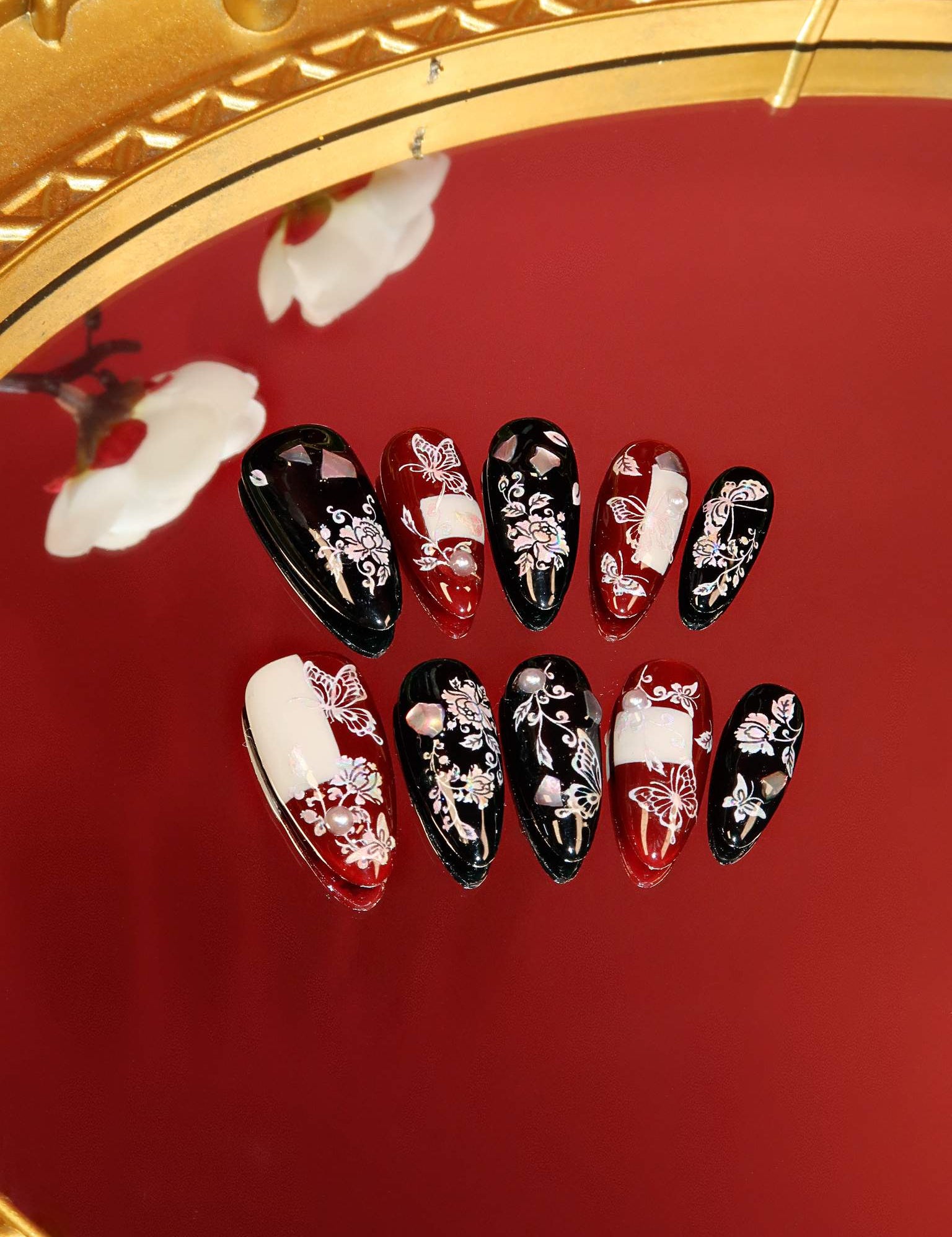  Mamianqun - Ersa Nails Black Red Med Almond PressOnNails