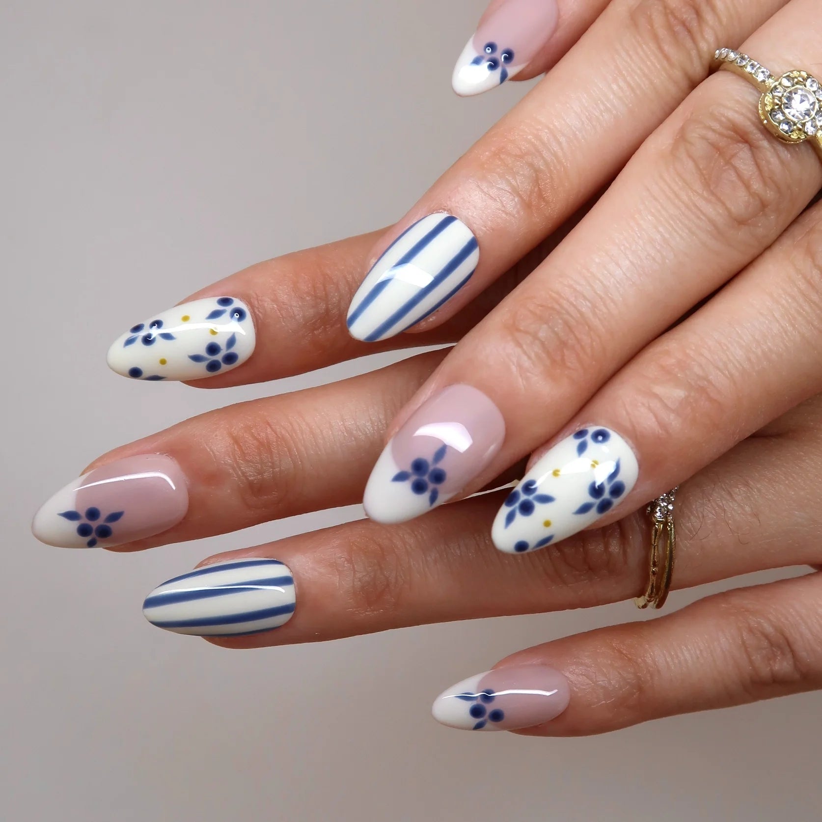 Milk & Berries - Ersa Nails Nude Blue White PressOnNails
