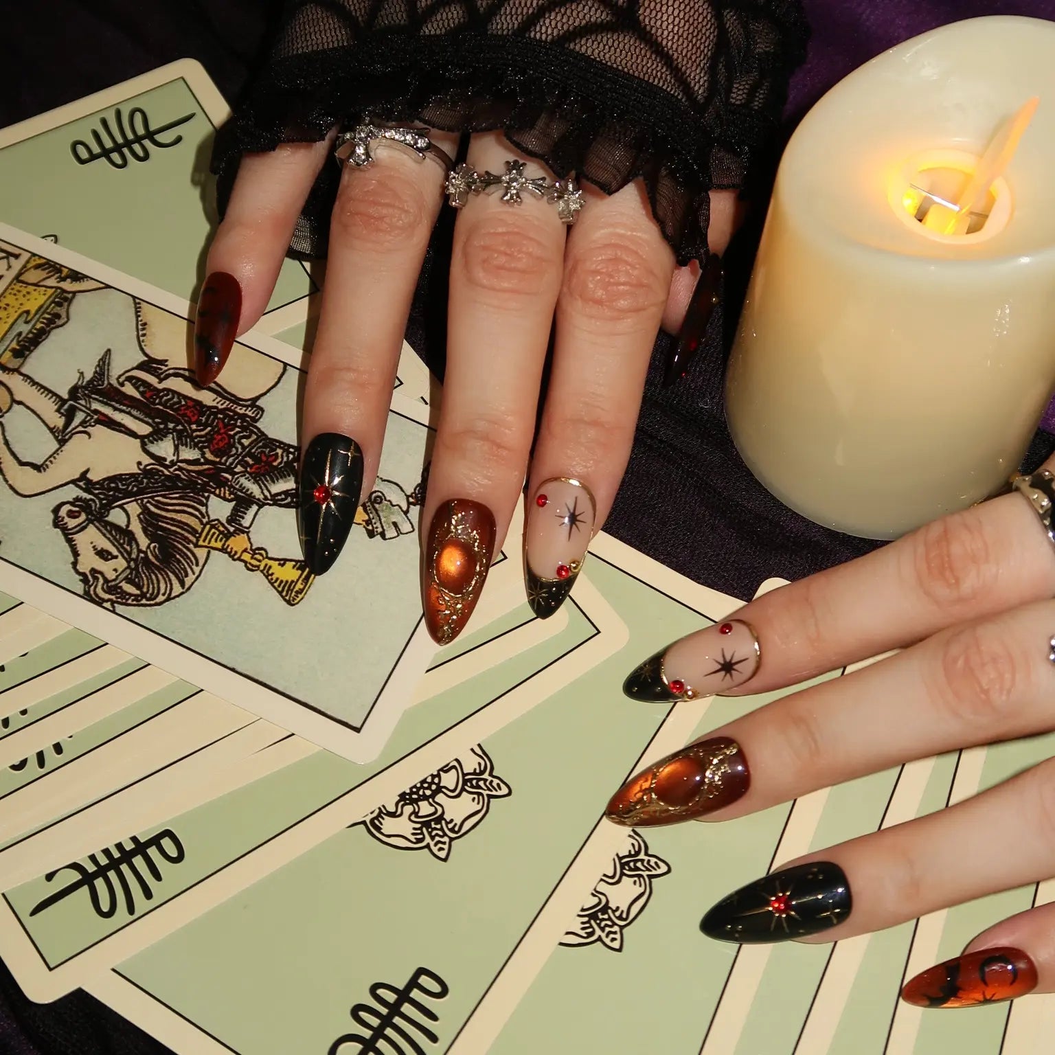 Moonspell - Ersa Nails Black Gold PressOnNails