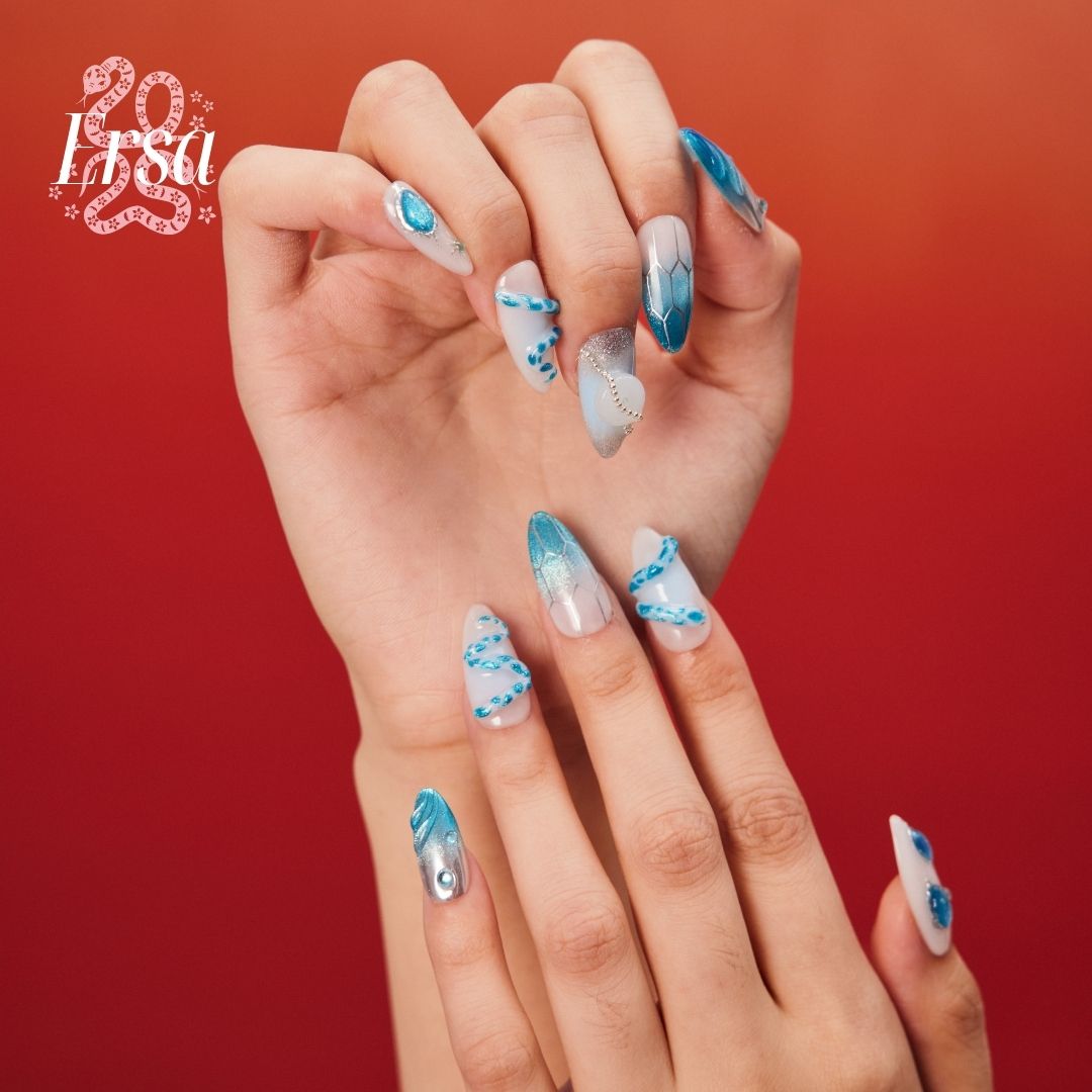 Mystic Siren - Ersa Nails Blue White Silver PressOnNails