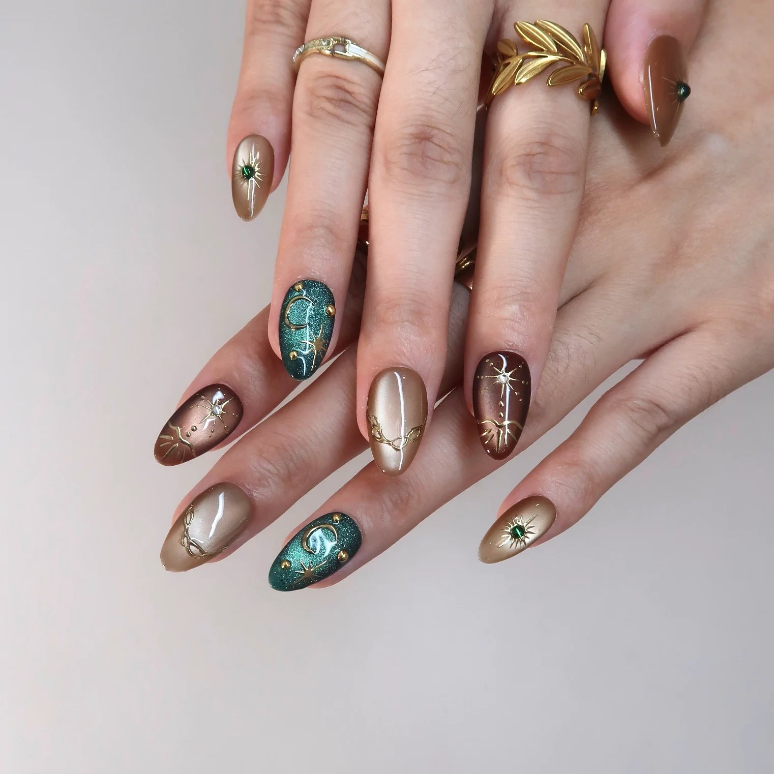 Nightfall - Ersa Nails Jade Gold PressOnNails