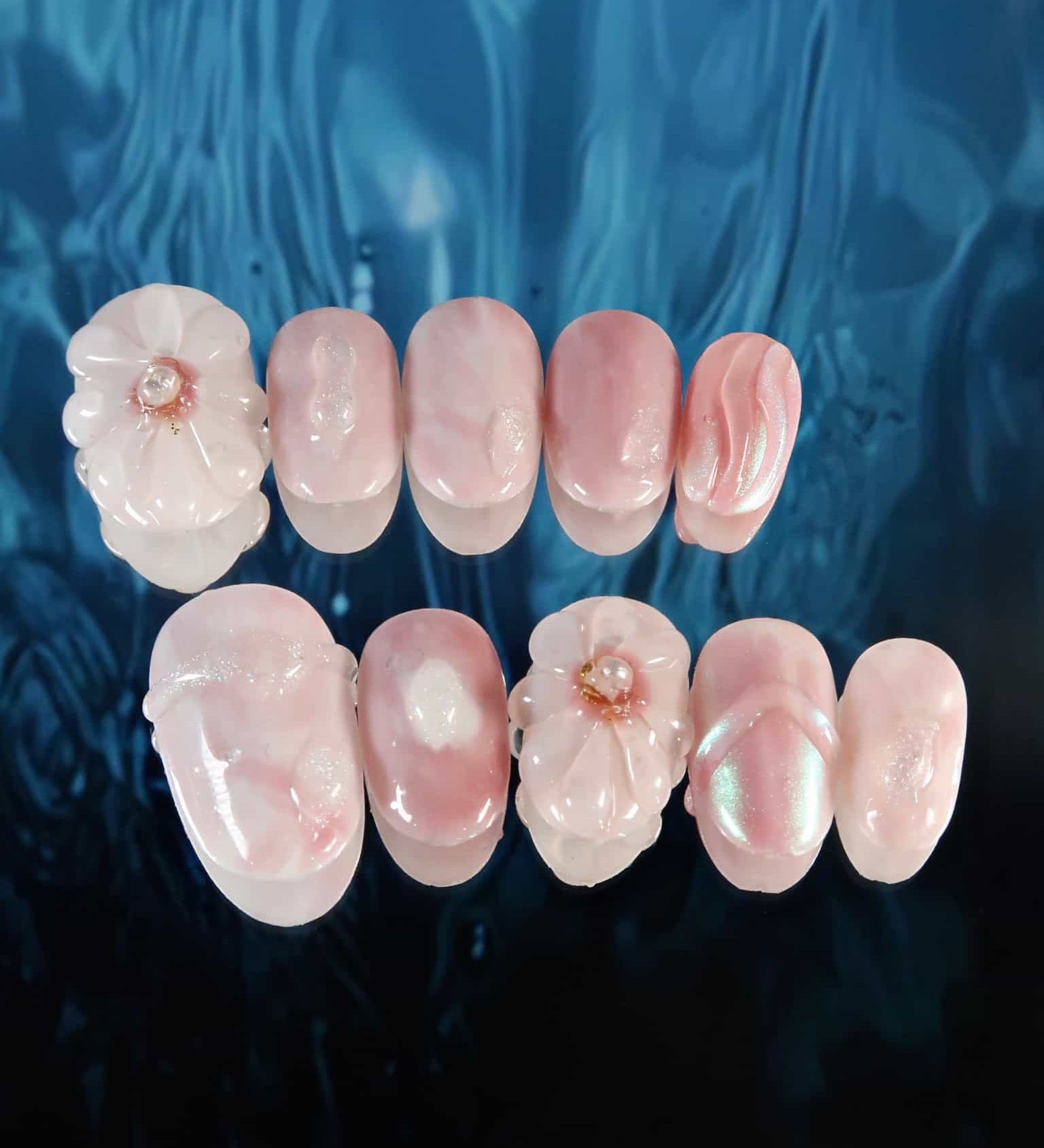 Petal Pink - Ersa Nails White Pink Mini Oval PressOnNails